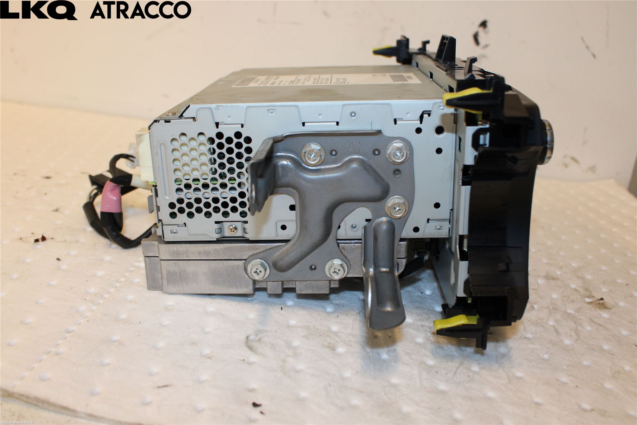 Toyota YARIS XP130 12-14 Stereo Radio