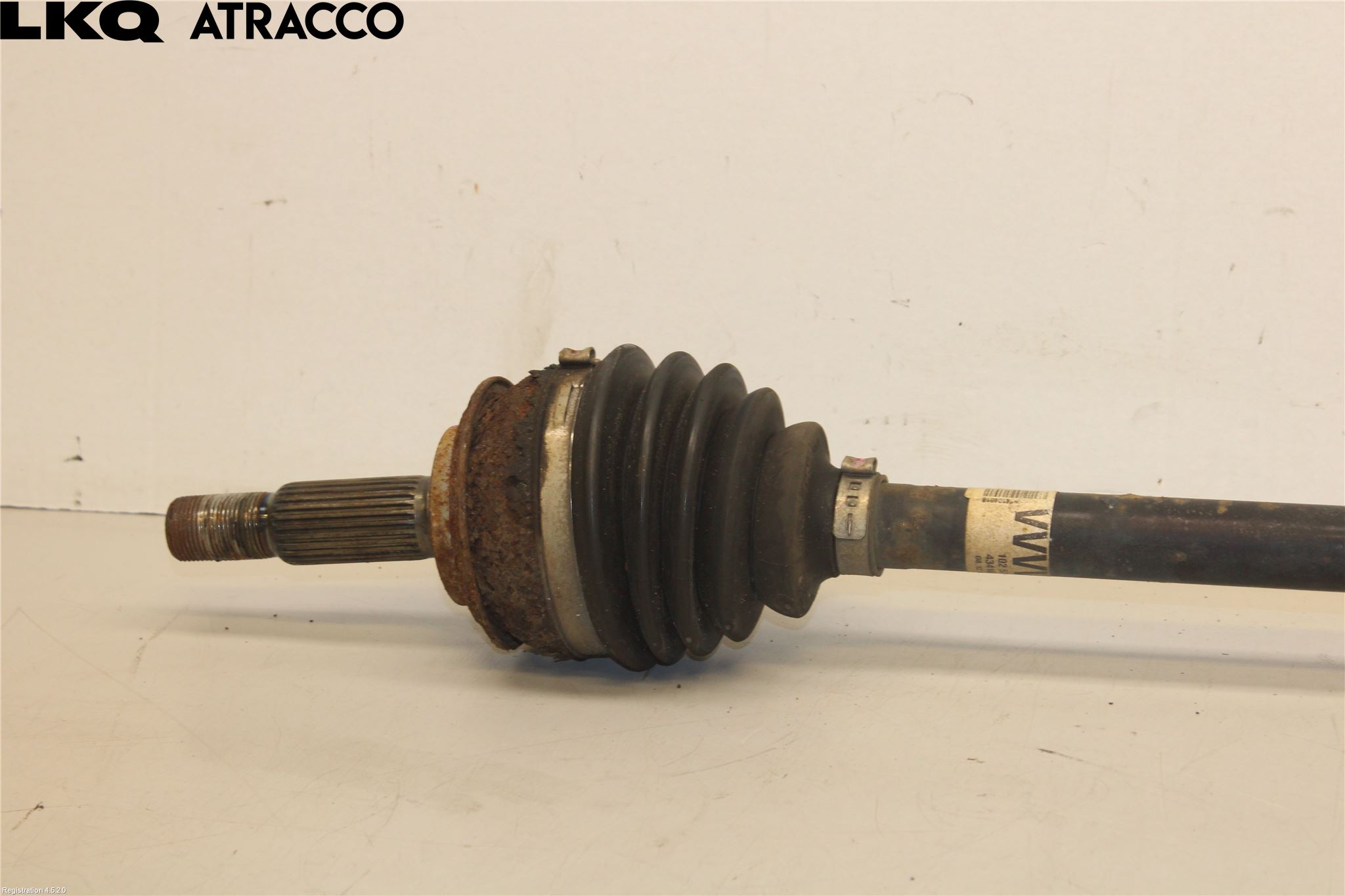 Toyota YARIS XP130 15-20 Drivaksel Foran Kompl Høyre