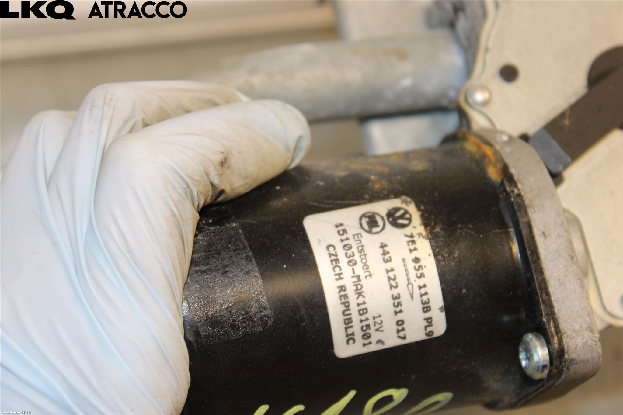 Volkswagen VW TRANSP/CARAVELLE (T5) 04-15 Viskermotor Frontrute