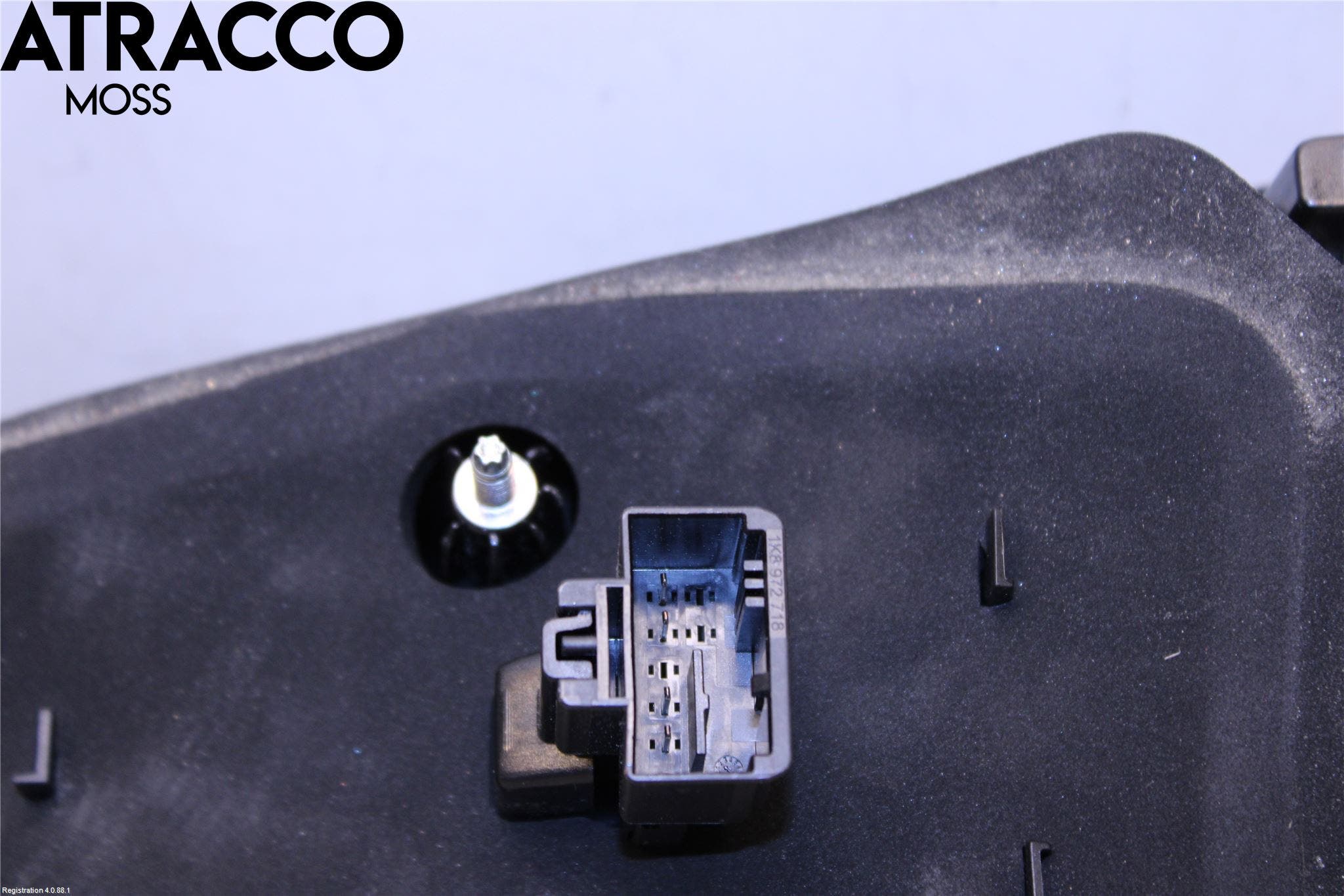 Volkswagen VW GOLF / E-GOLF VII 13-20 Baklykt Venstre På Luke(Indre