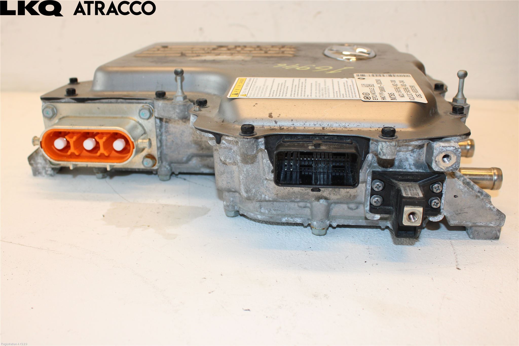 Hyundai IONIQ AE 17-22 Inverter 12-)220V