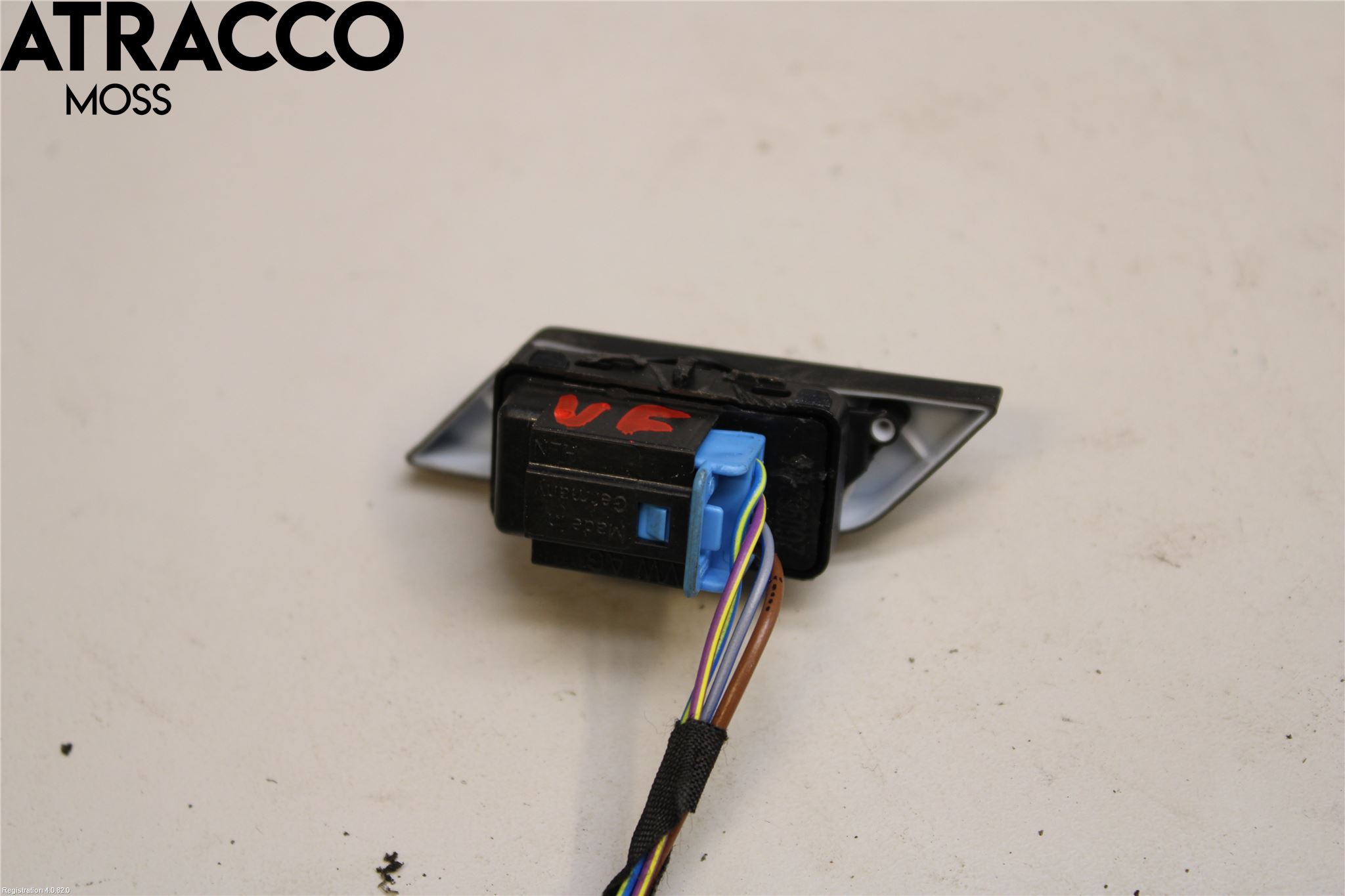 Volkswagen VW POLO VI 18->> Bryter Sentral Lås