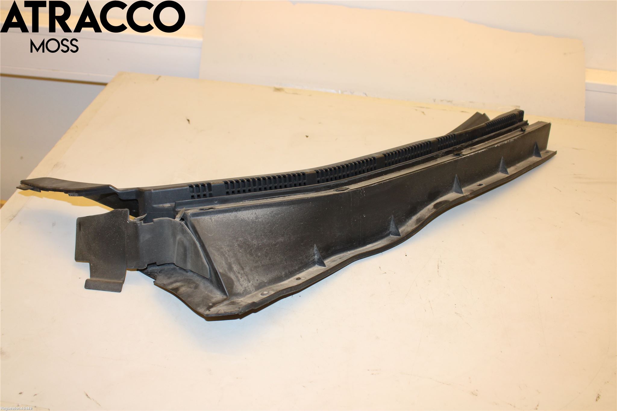 Mitsubishi OUTLANDER 07-12 Visker Deksel-Grill-Under Frr