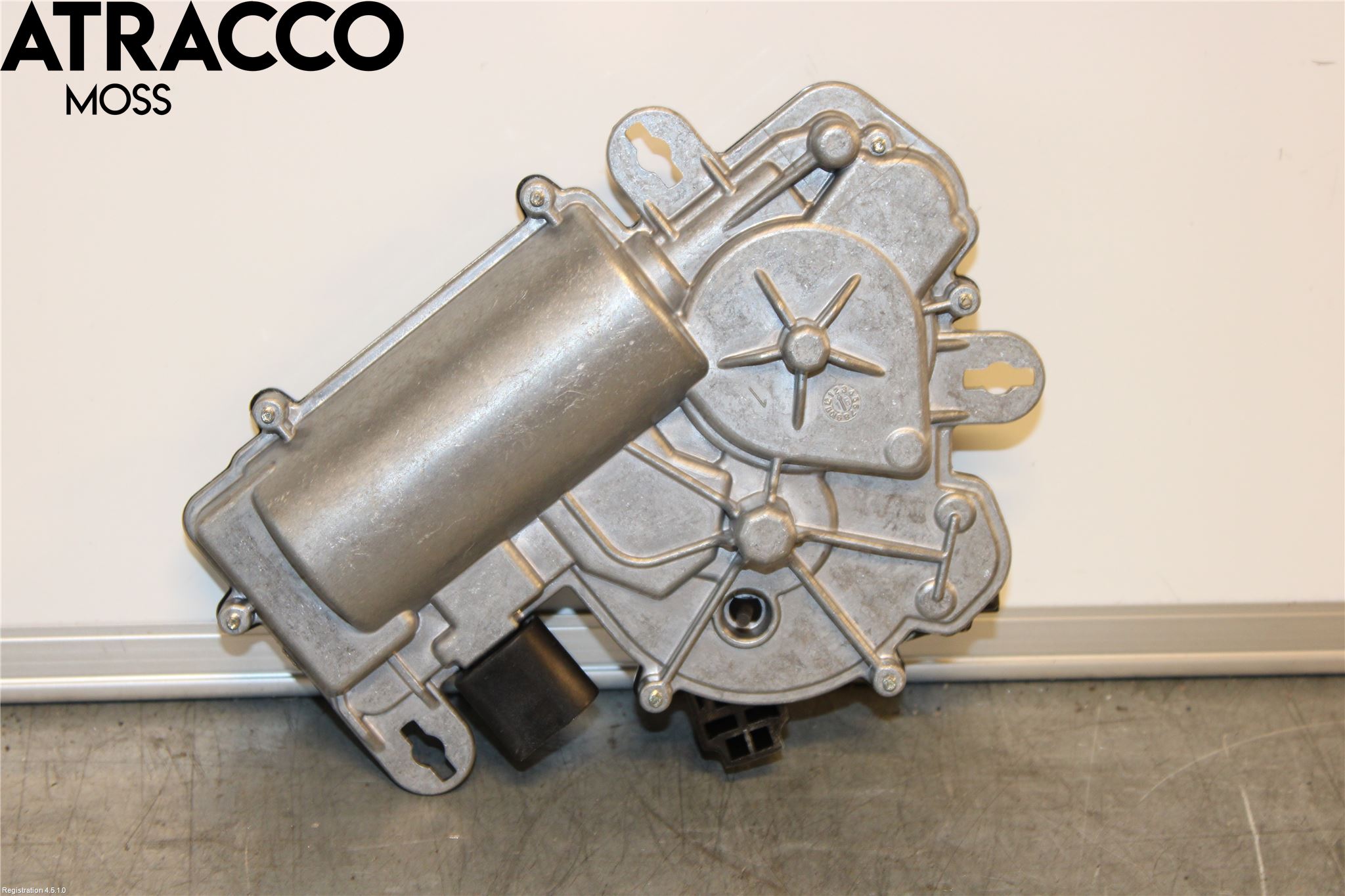 Skoda SUPERB 16-24 Baklukeåpner Automatisk