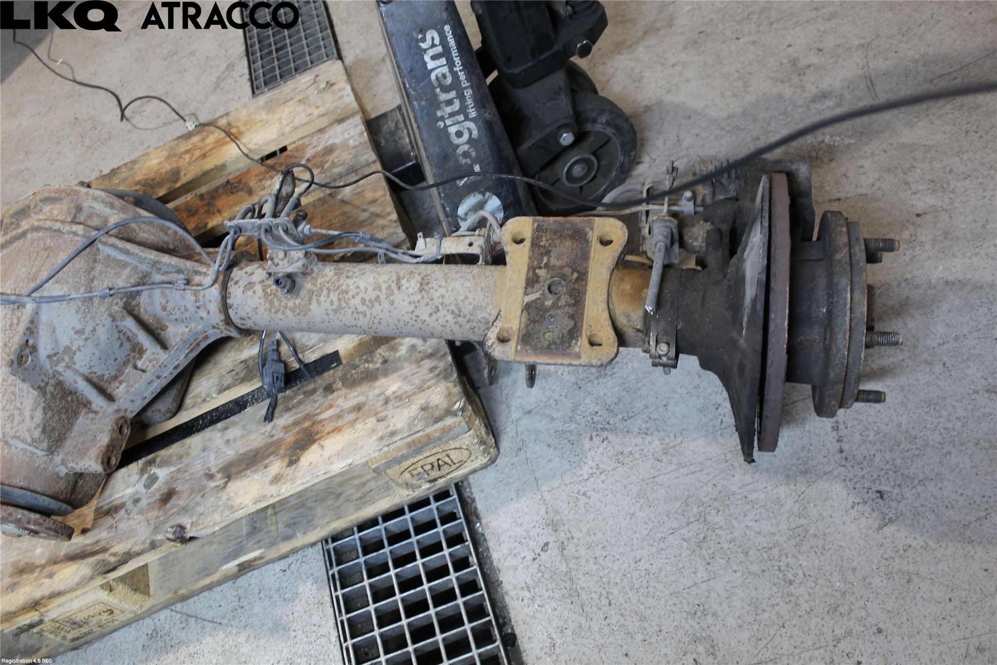 Ford TRANSIT    06-13 Bakaksel Feste Travers-Ramme