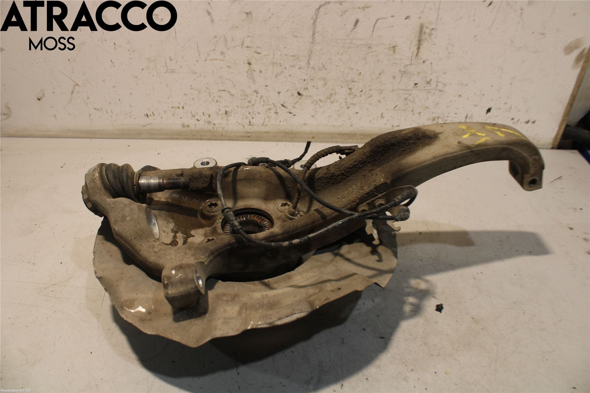 BMW 5 F10/F11/F18 09-17 Spindel Vf