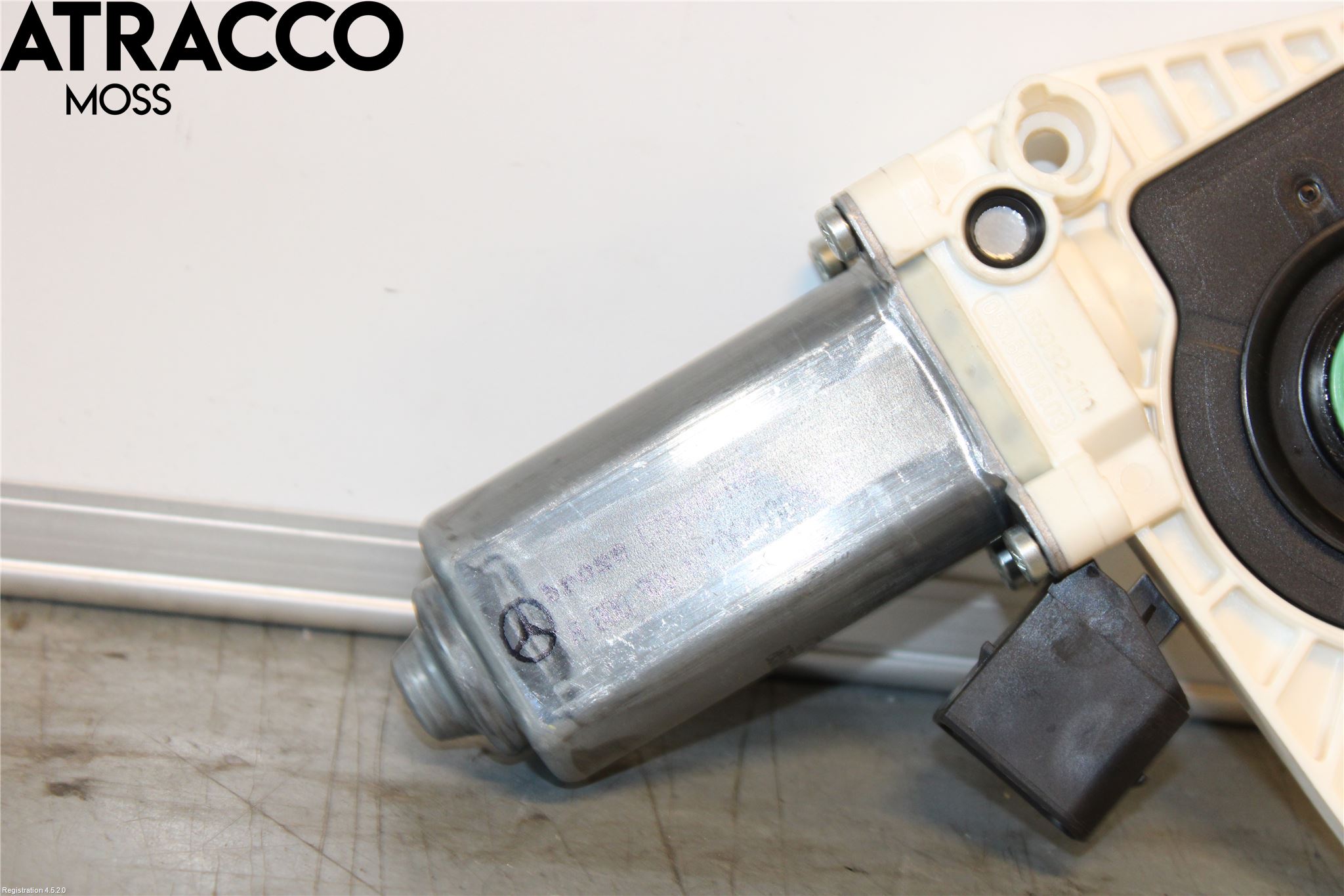 Mercedes-Benz MB C-KLASS (W205) 14-21 Vindusheismotor