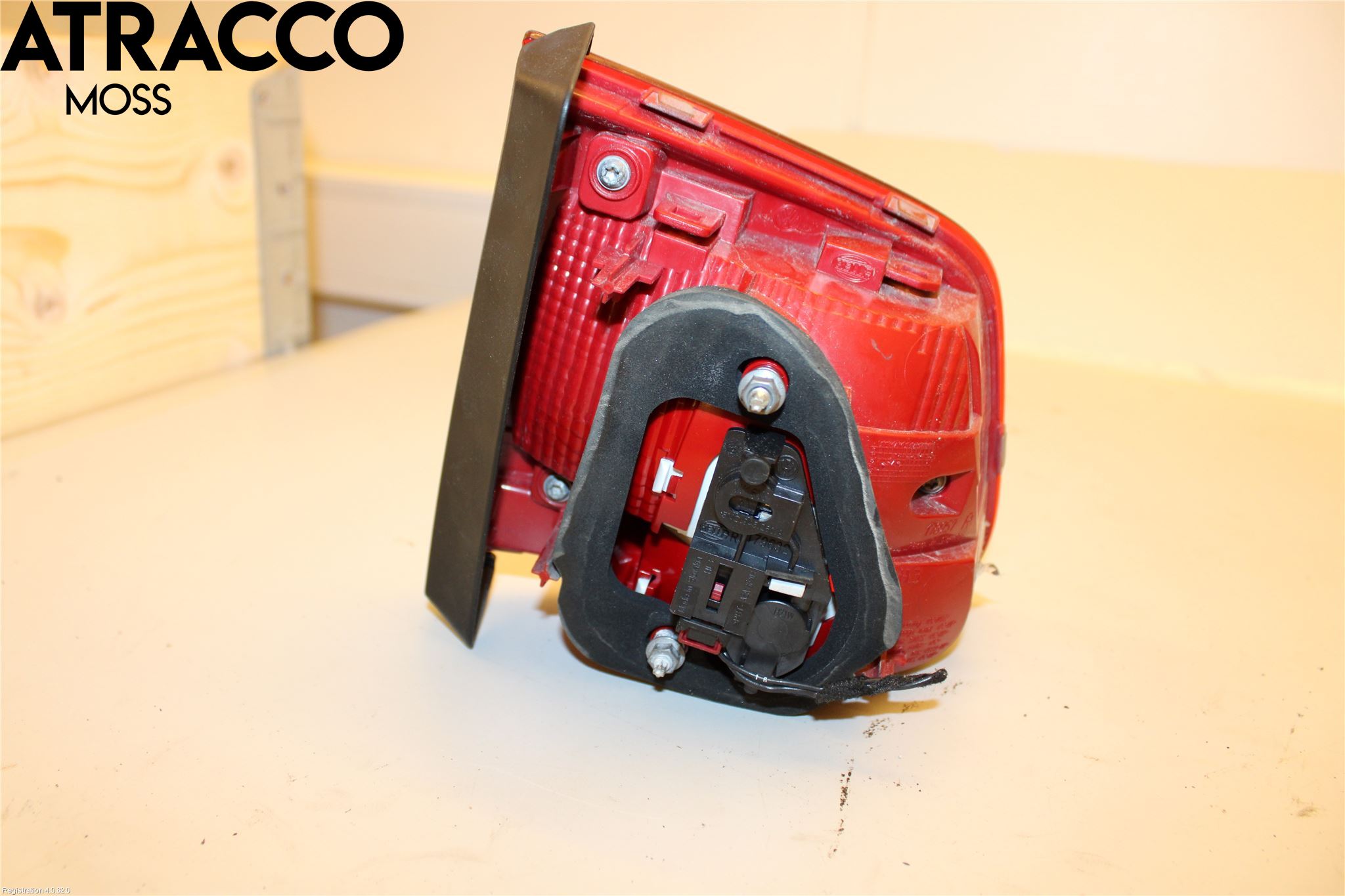 Volkswagen VW TIGUAN 07-16 Baklykt Høyre  På Luke(Indre)