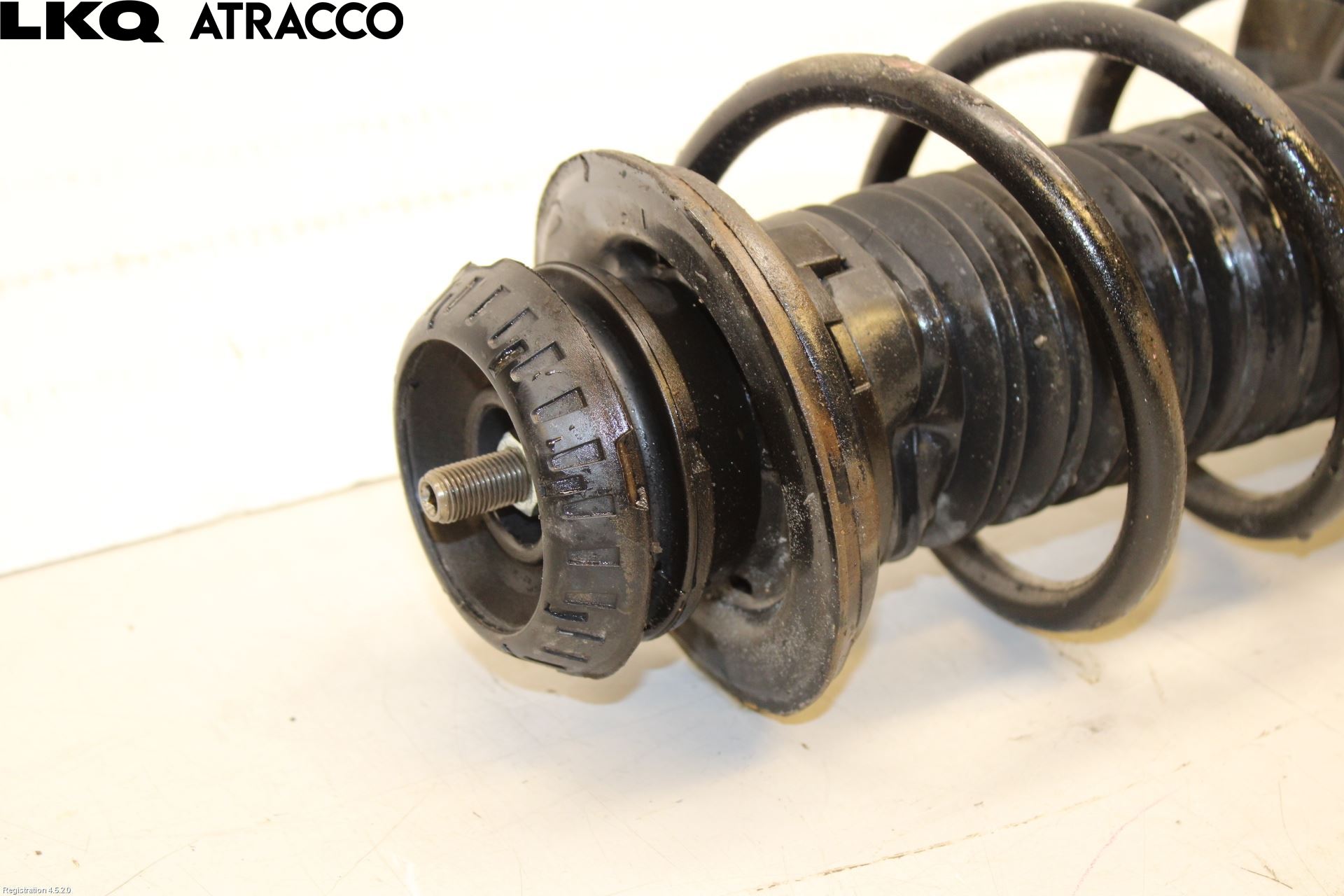 Toyota YARIS CROSS XP21 21- Fjærbein Foran Venstre