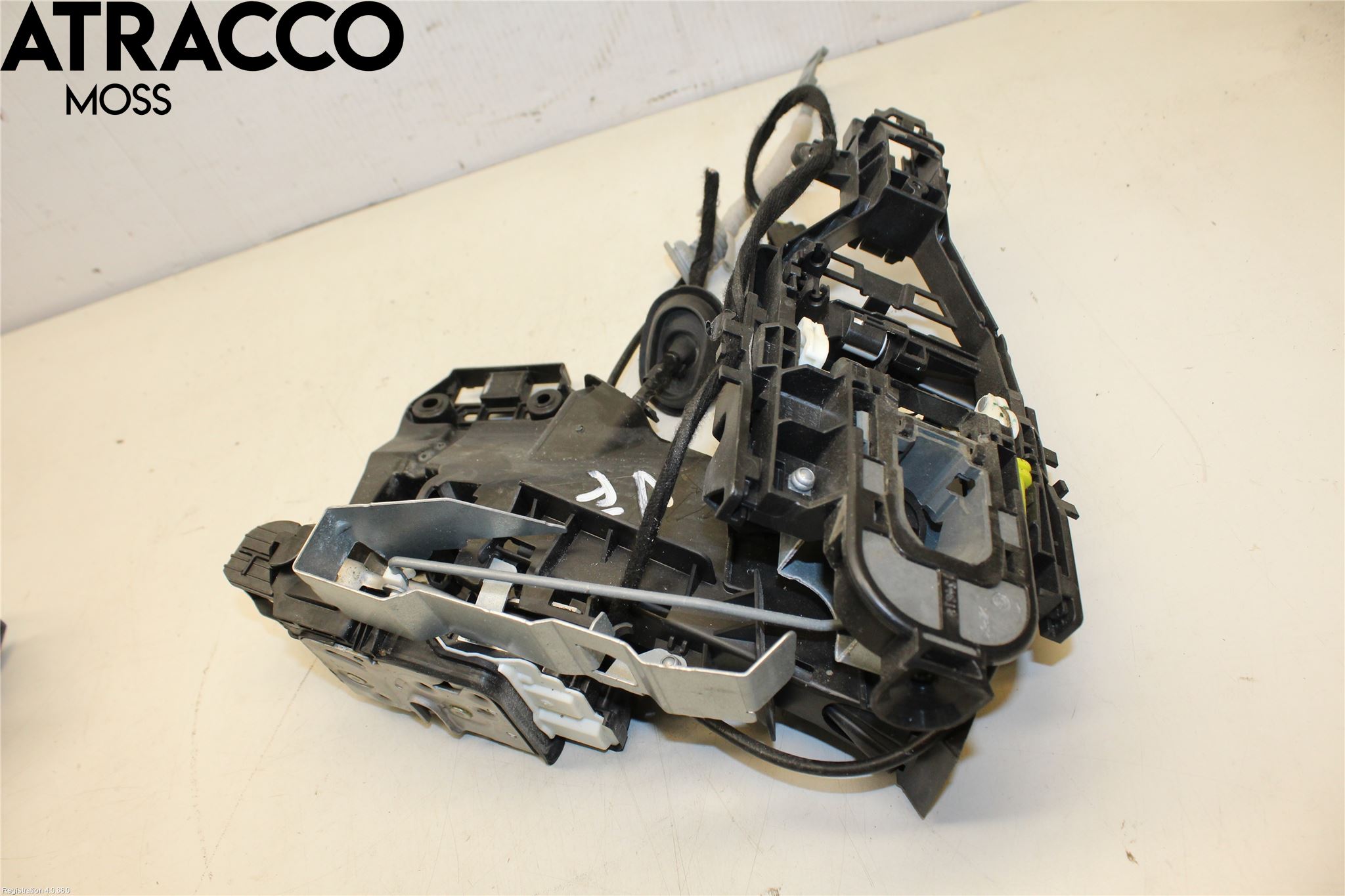 Volvo V90 CROSS COUNTRY 17->> Dørlås - Låsekasse