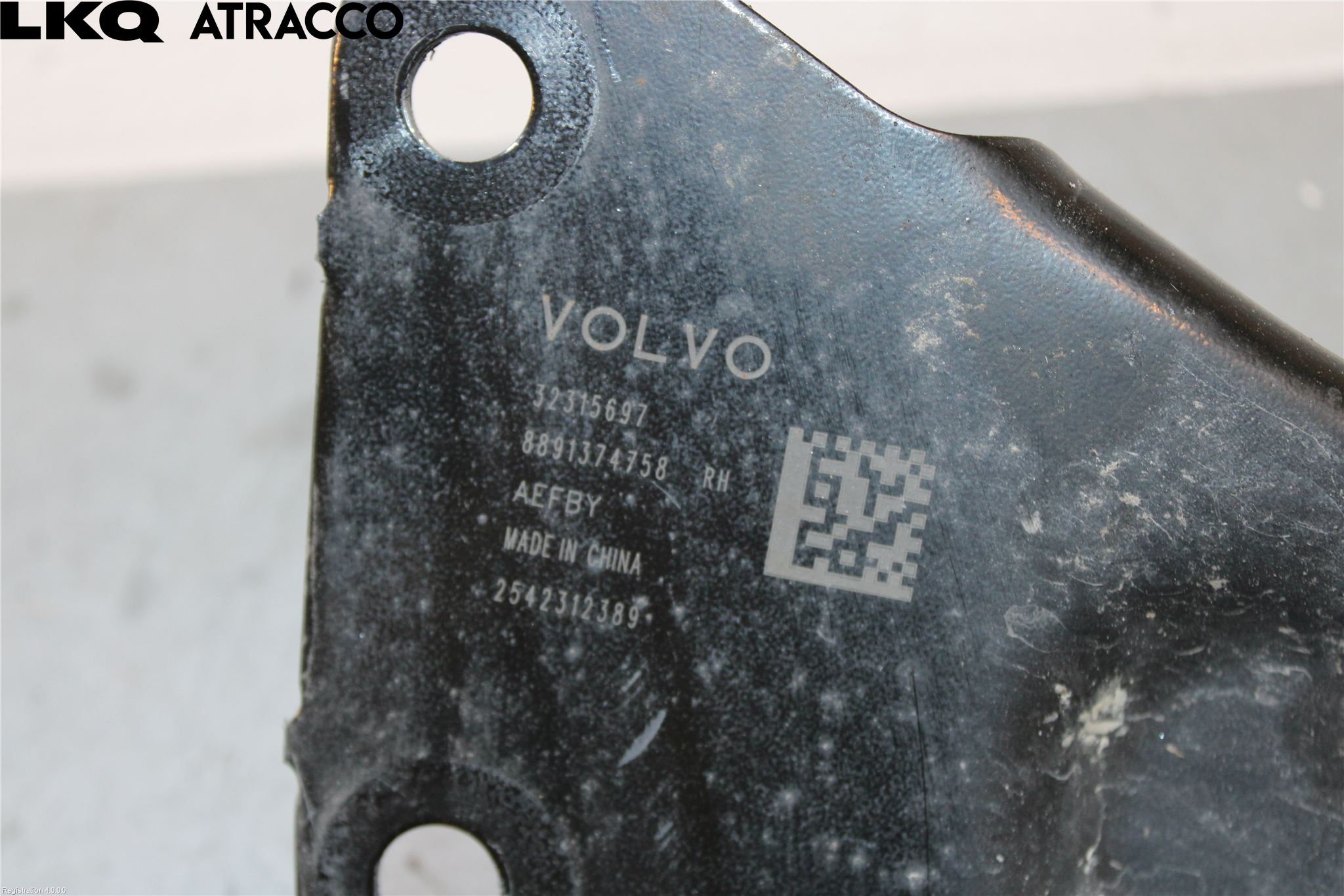 Volvo EX40 25- Bærearm Bak Høyre