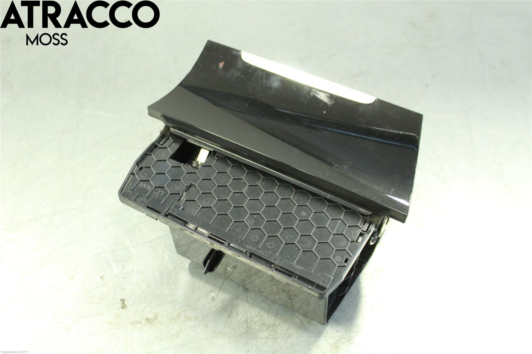 Volkswagen VW GOLF / E-GOLF VII 13-20 Innr Konsoll-Lomme