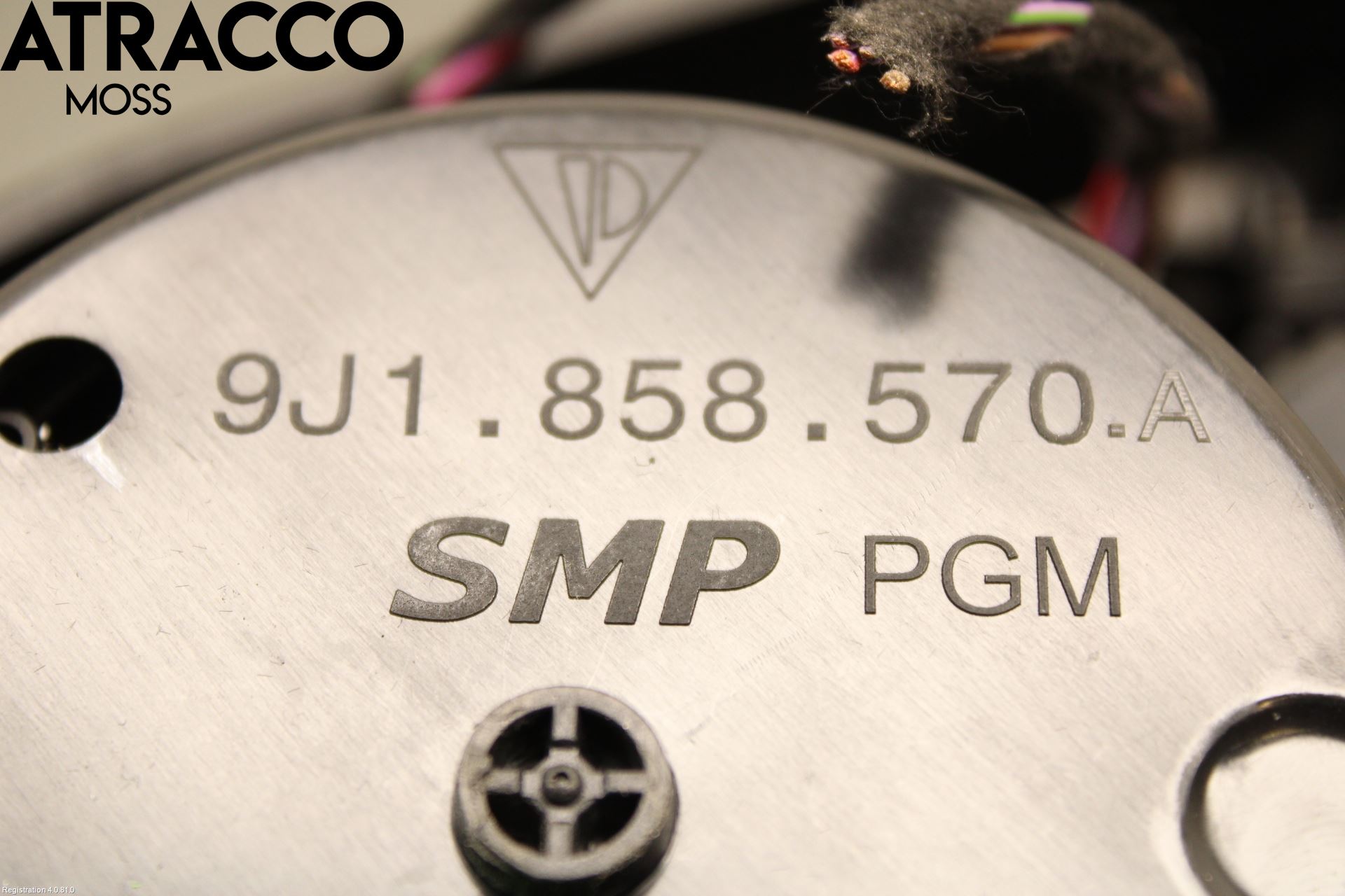 Porsche TAYCAN 20- Innr Koppholder