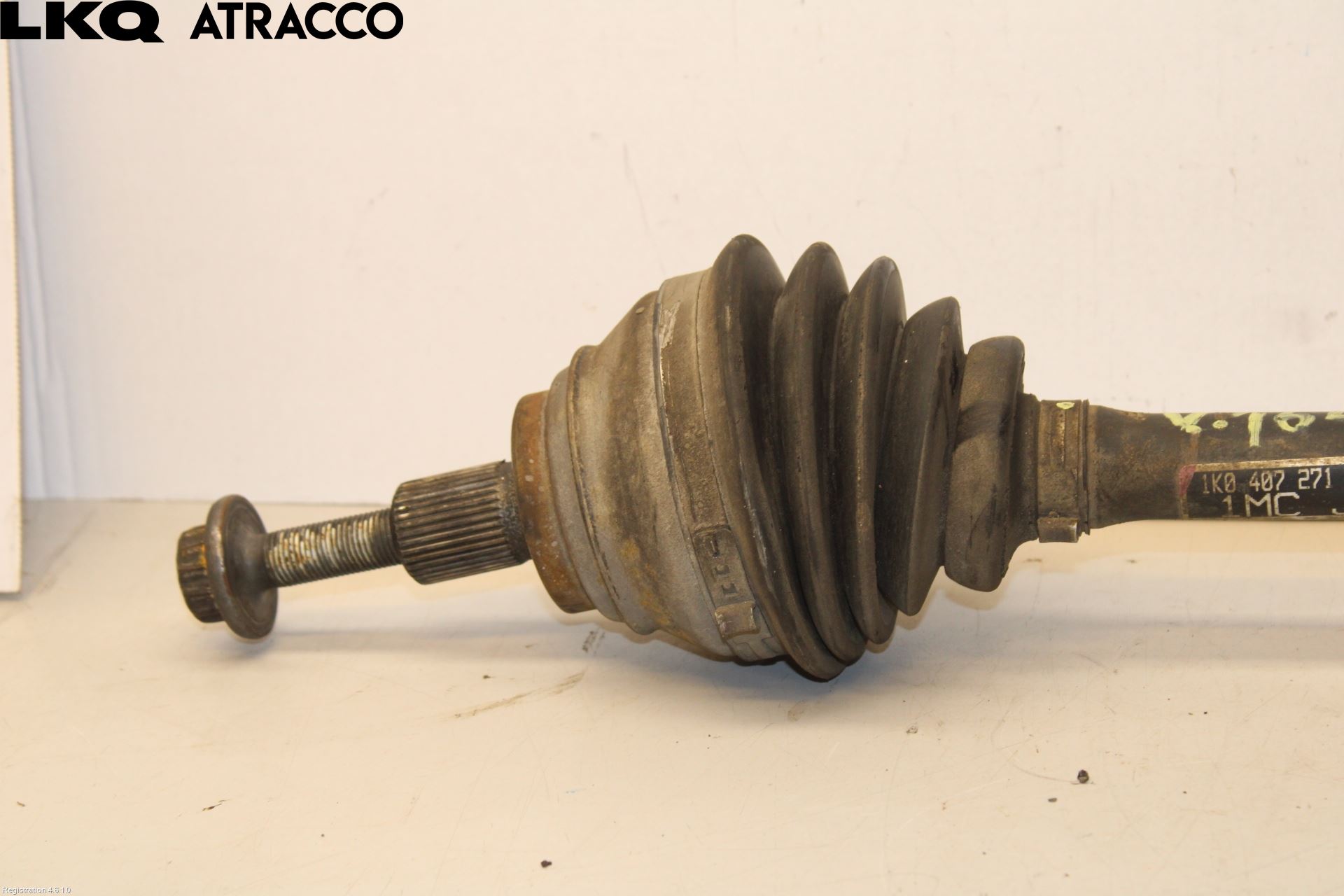 Volkswagen VW GOLF VI 09-13 Drivaksel Foran Kompl Venstre