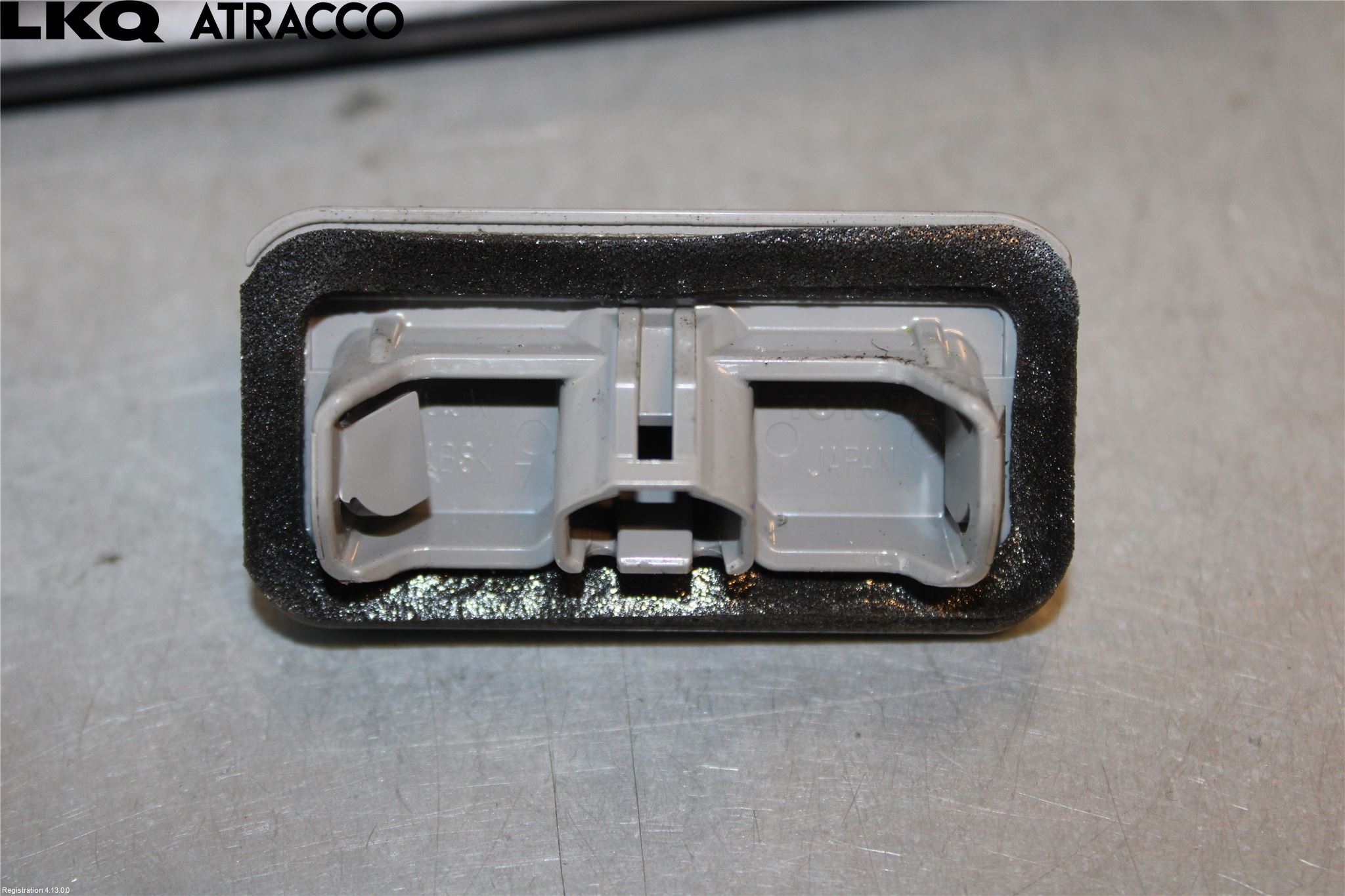 Toyota bZ4X EA10 22- Skilt Belysning