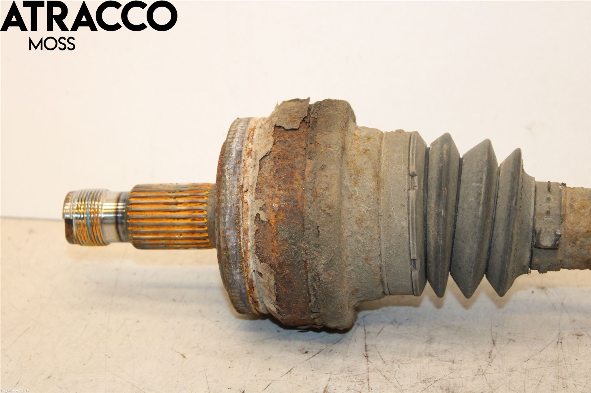 Mercedes-Benz MB C-KLASS (W204) 07-15 Drivaksel Bak Kompl Høyre