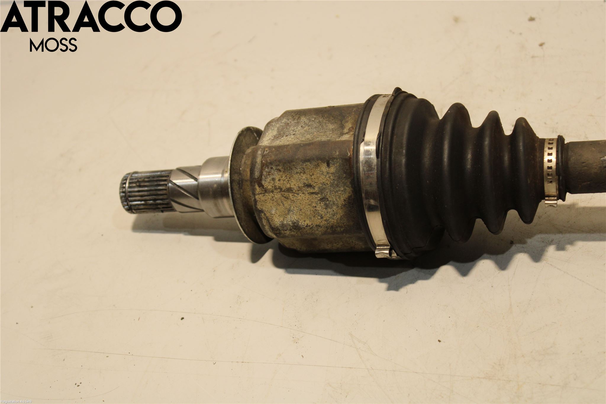 Nissan NAVARA 05-16 Drivaksel Foran Kompl Høyre