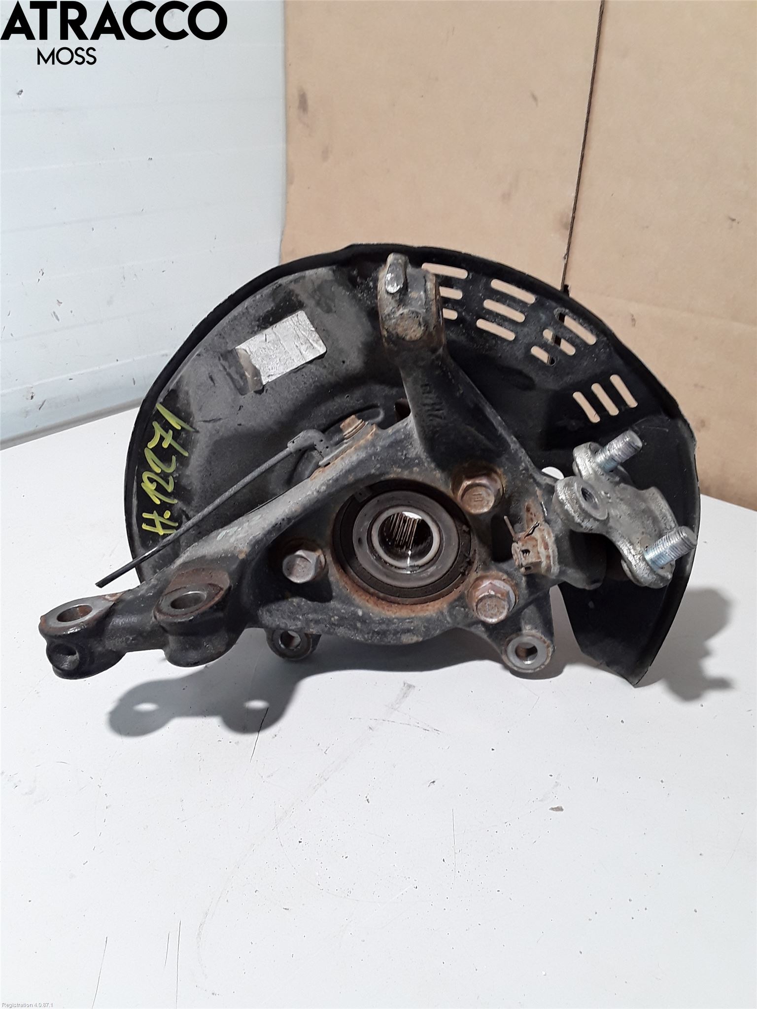 Toyota COROLLA 19- Spindel Hf