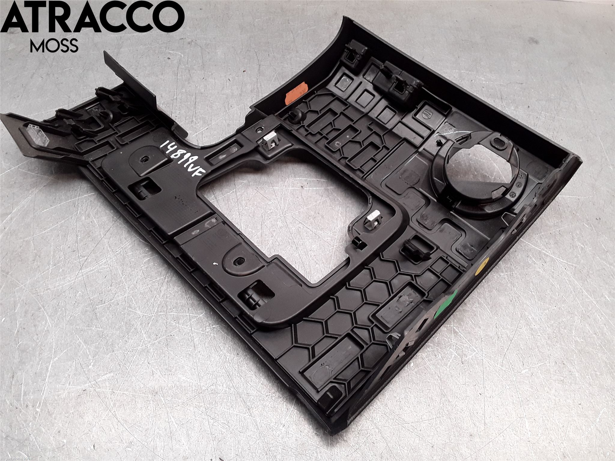 Volkswagen VW T-ROC 18- Innr Dekor Instrbord