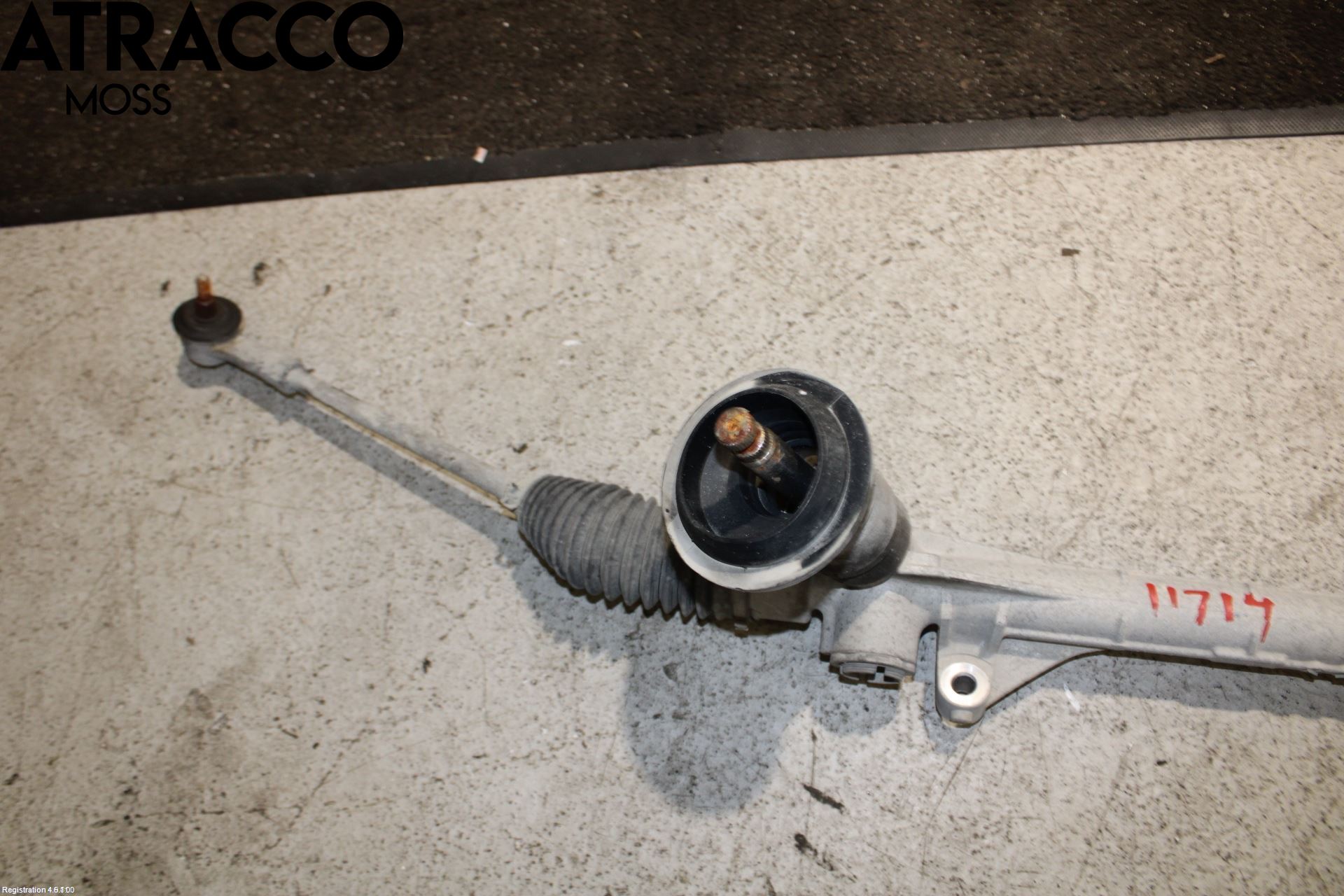 Mitsubishi OUTLANDER 13-21 Servo Snekke - Tannstang