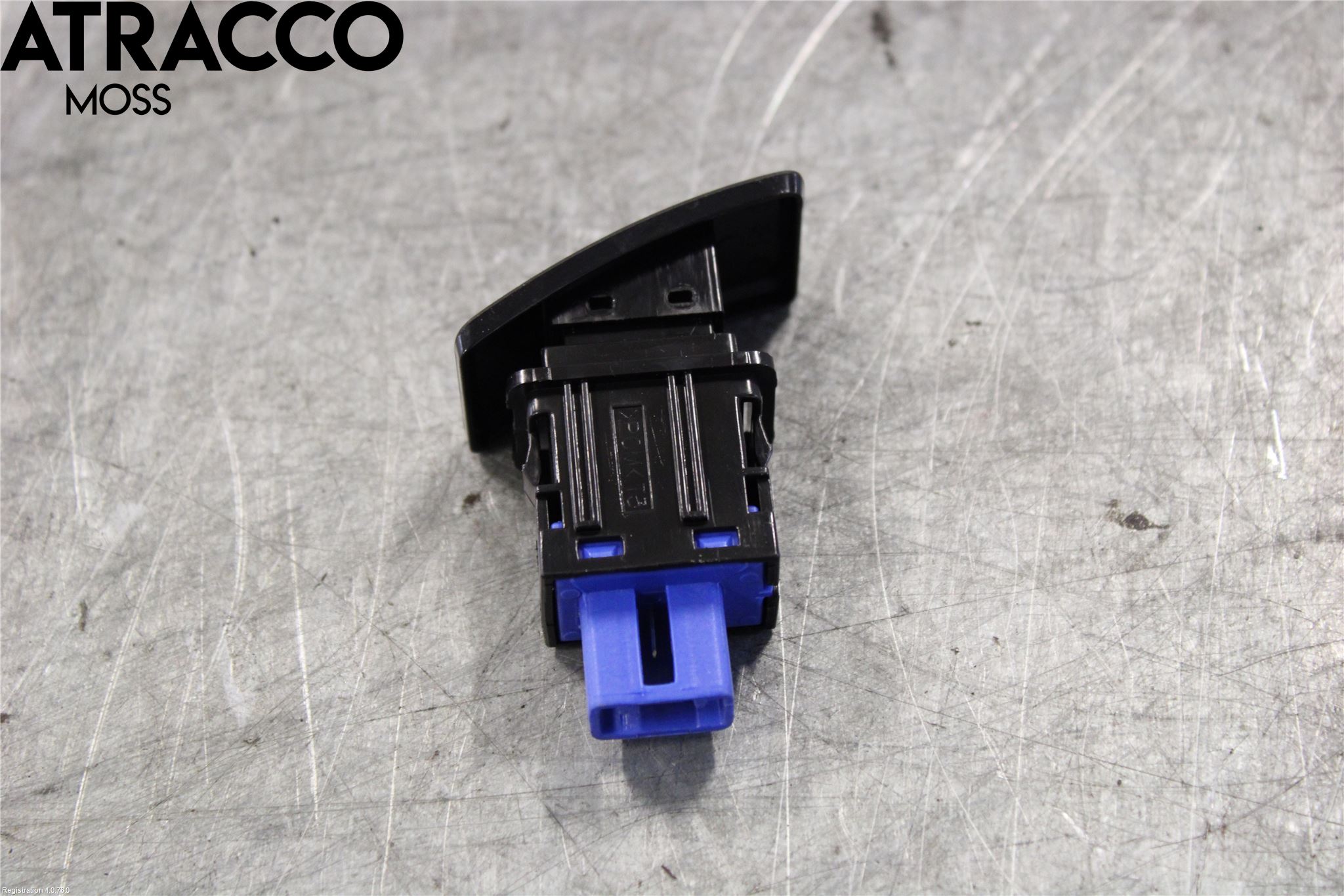 Mitsubishi SPACE STAR 13- Bryter Varsel (Nødblink)