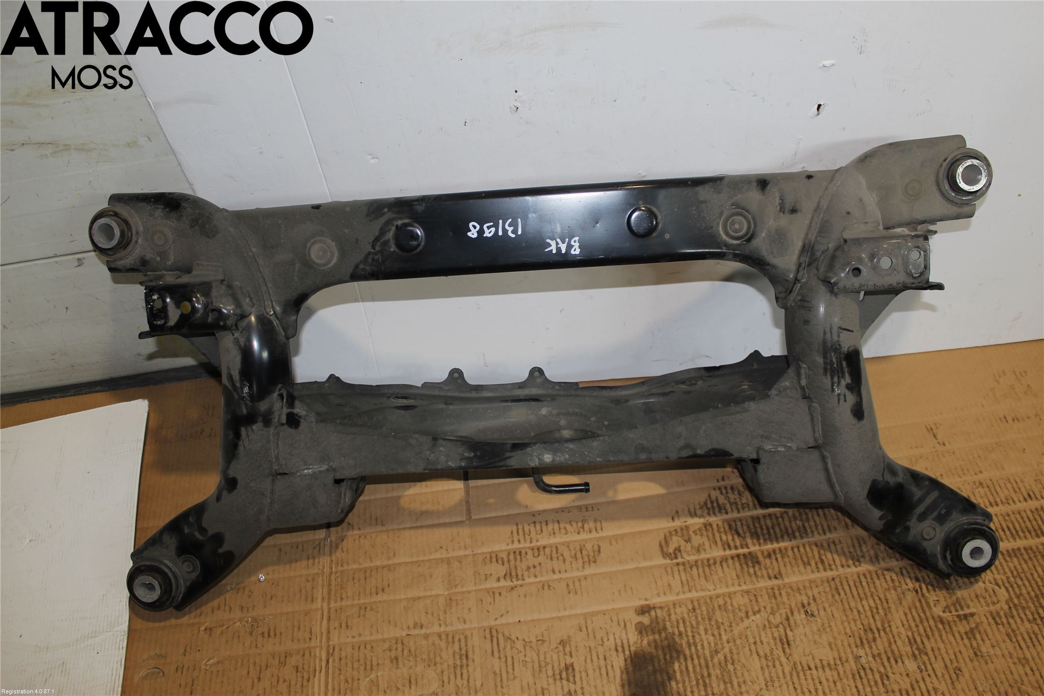 Toyota RAV4 19- Bakaksel Feste Travers-Ramme