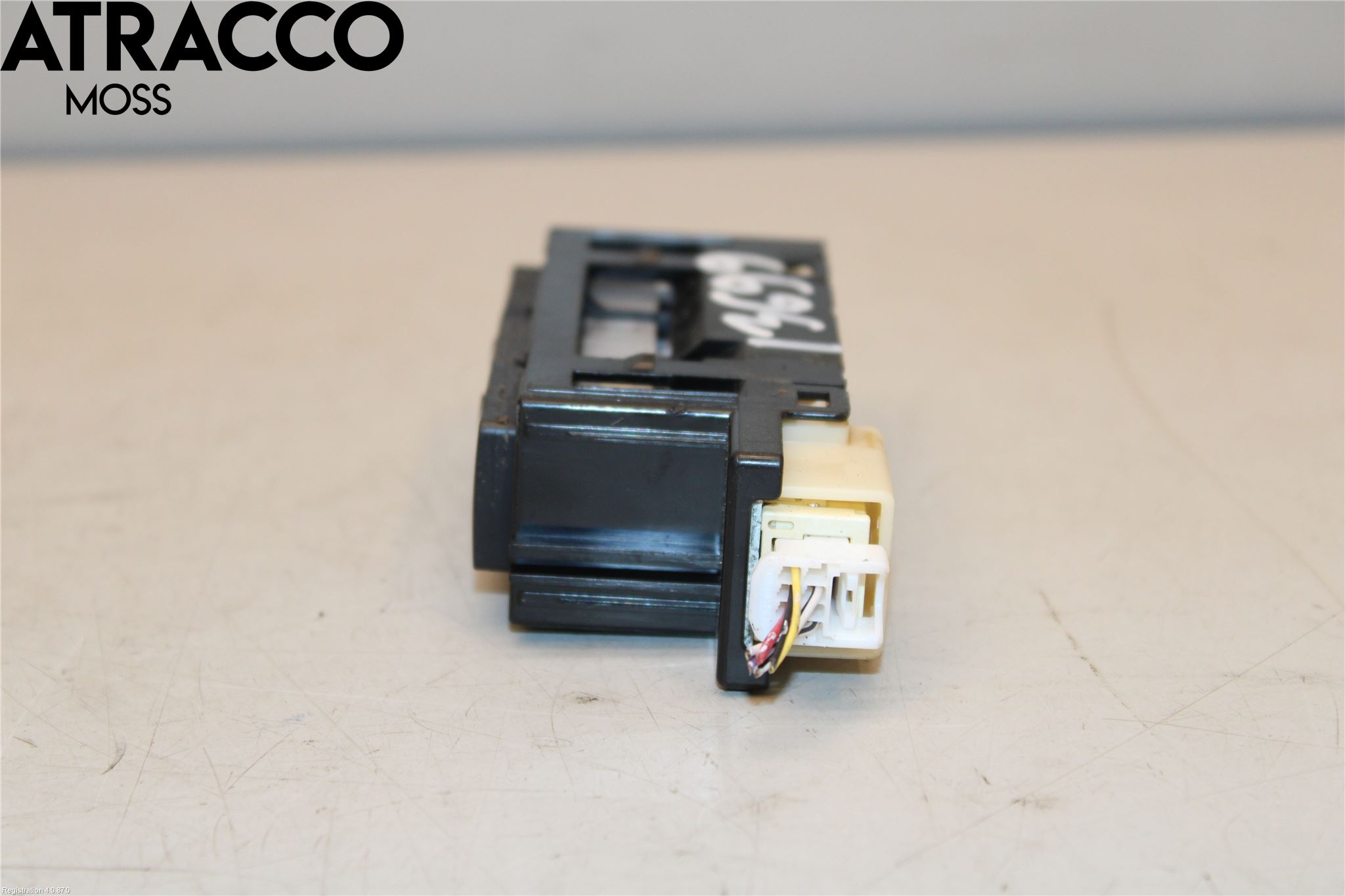 Toyota PRIUS+ ZVW40 12-20 Bryter Multifunksjon