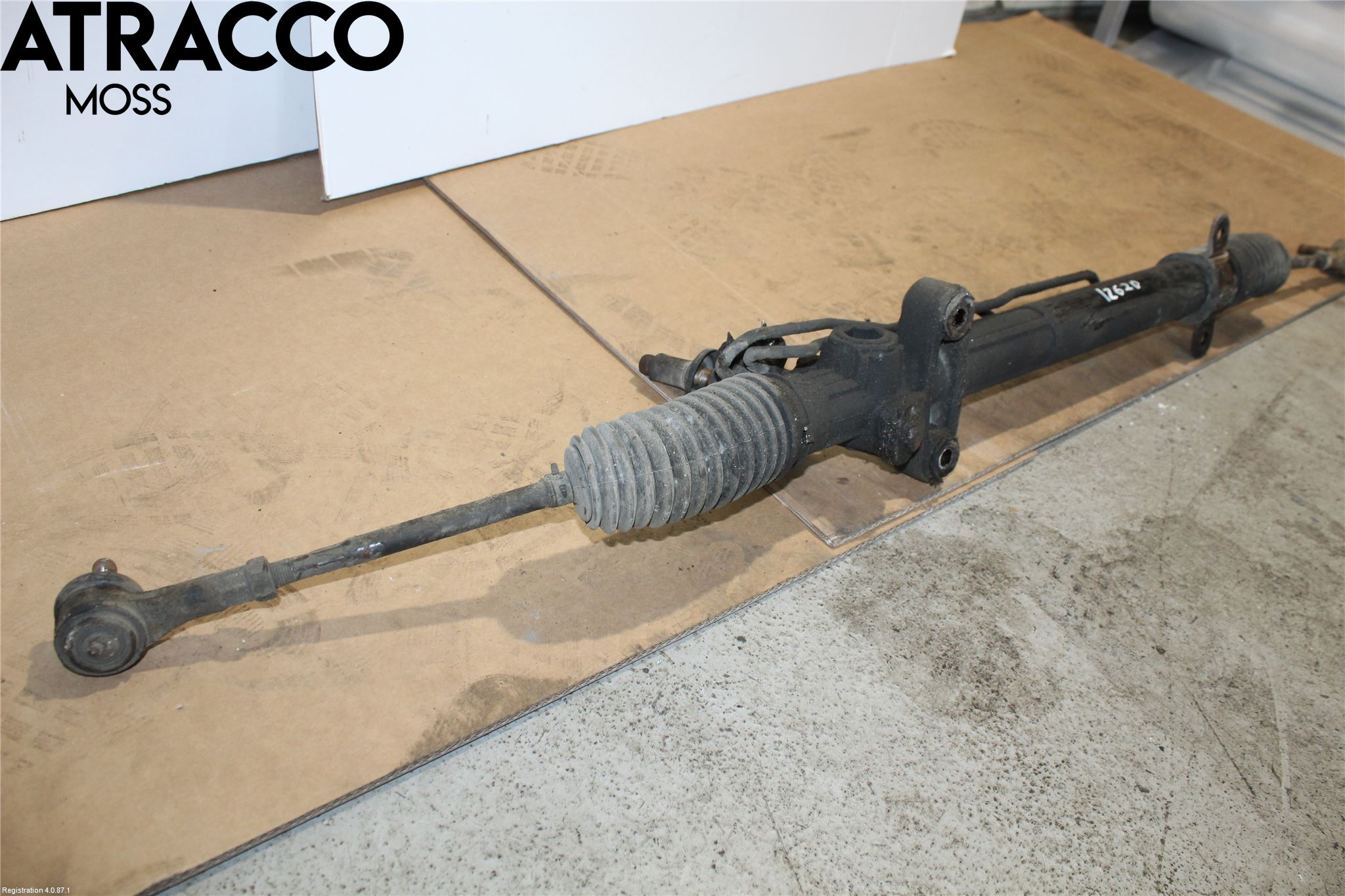 SsangYong SSANG YONG RODIUS Servo Snekke - Tannstang
