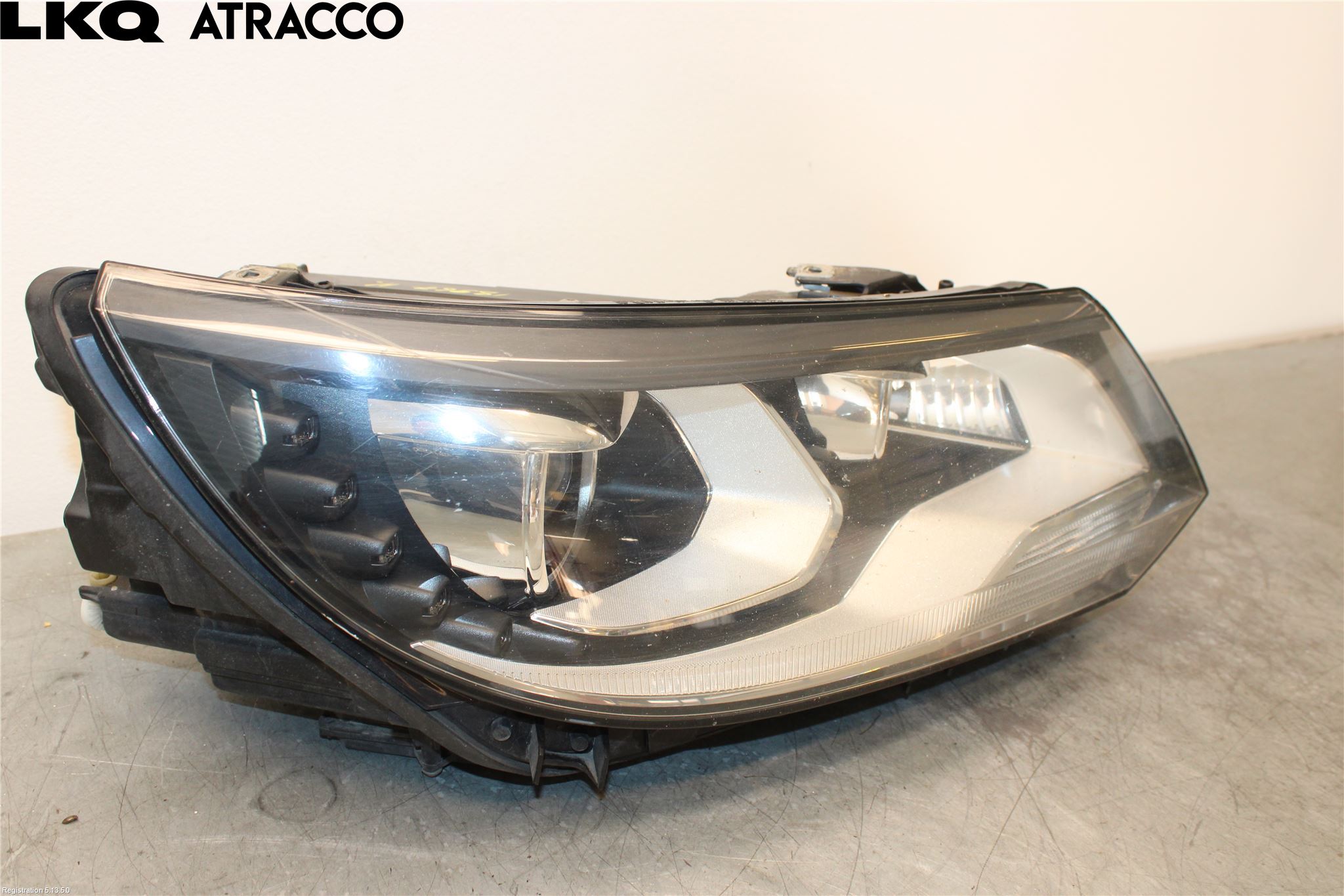 Volkswagen VW TIGUAN 16-24 Frontlykt Høyre