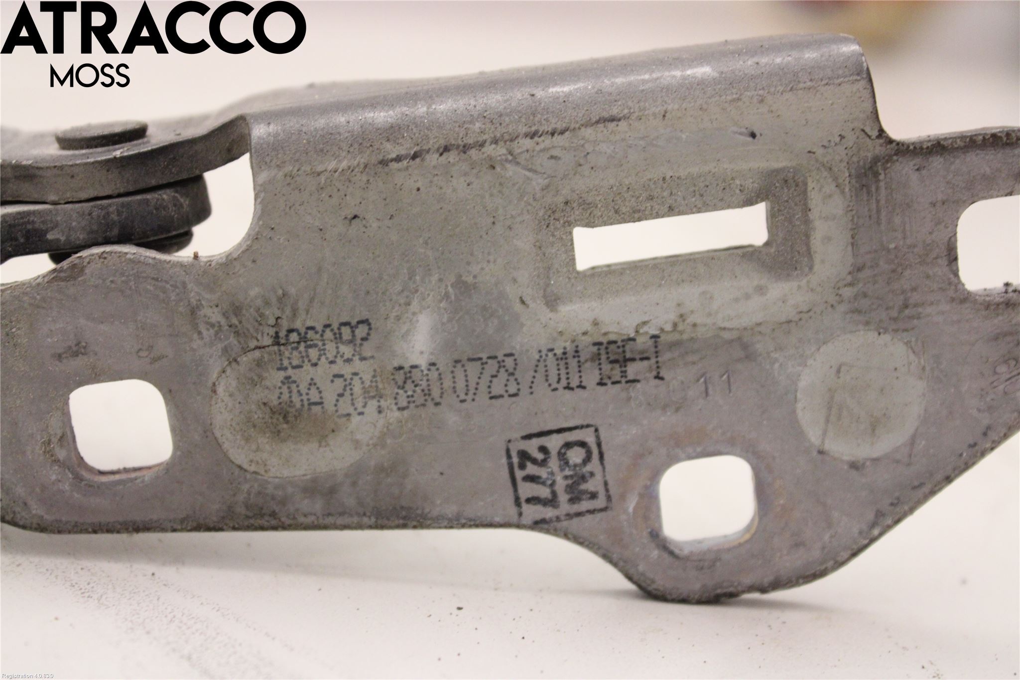 Mercedes-Benz MB C-KLASS (W204) 07-15 Panser Hengsel - Hengsler
