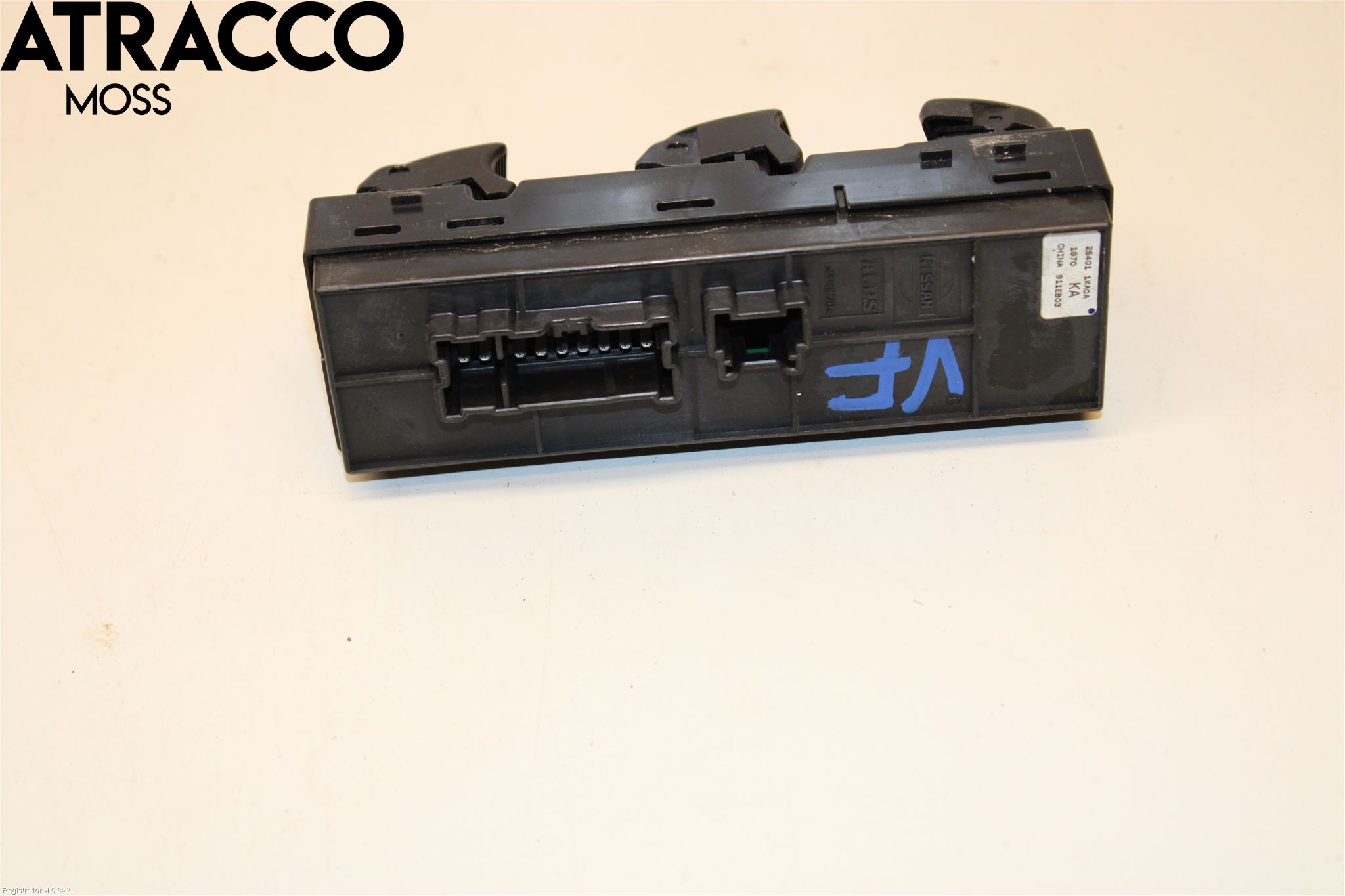 Nissan JUKE 10-14 Bryter Vindusheis