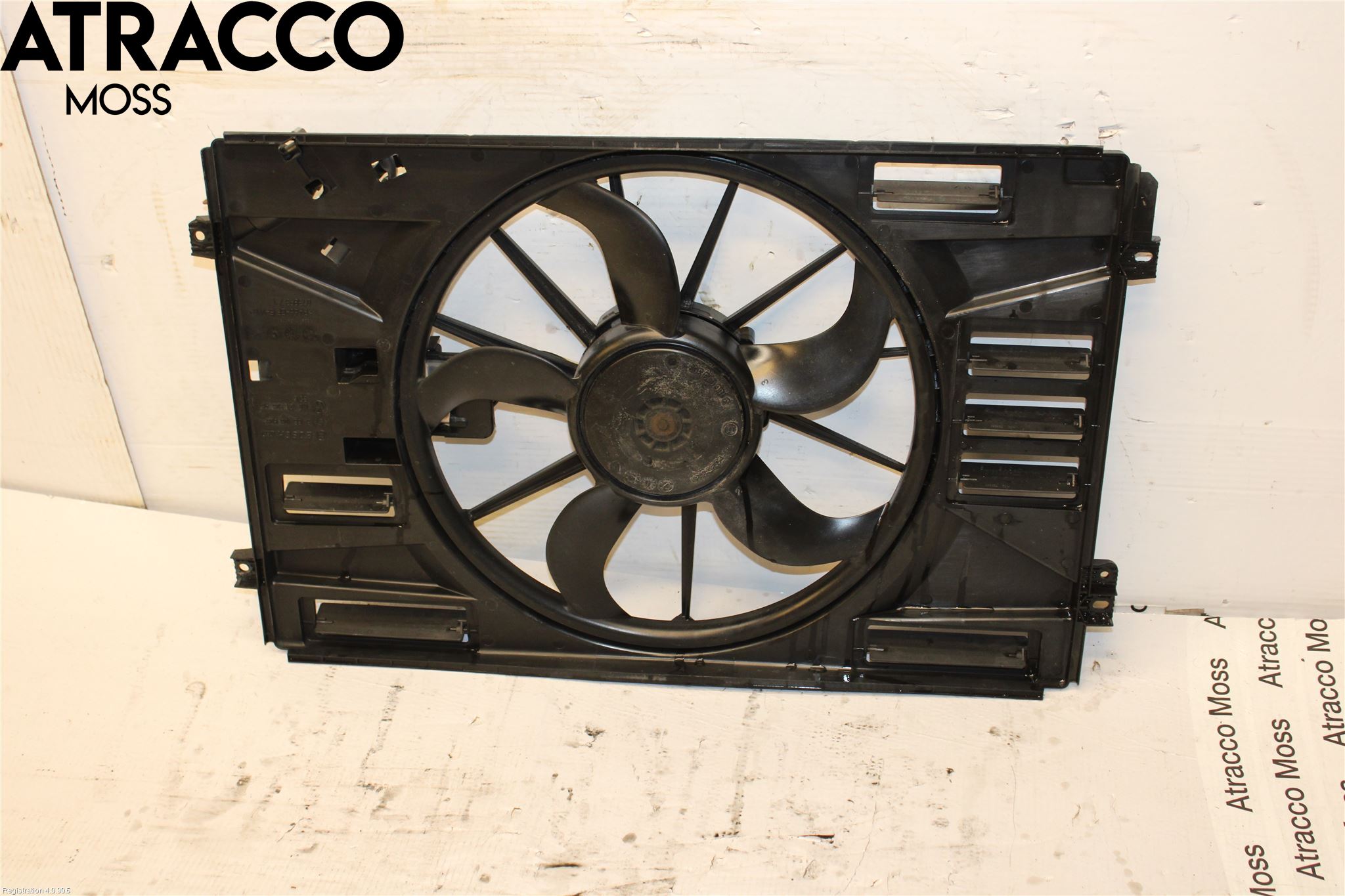 Volkswagen VW GOLF VI 09-13 Kjølevifte Elektrisk