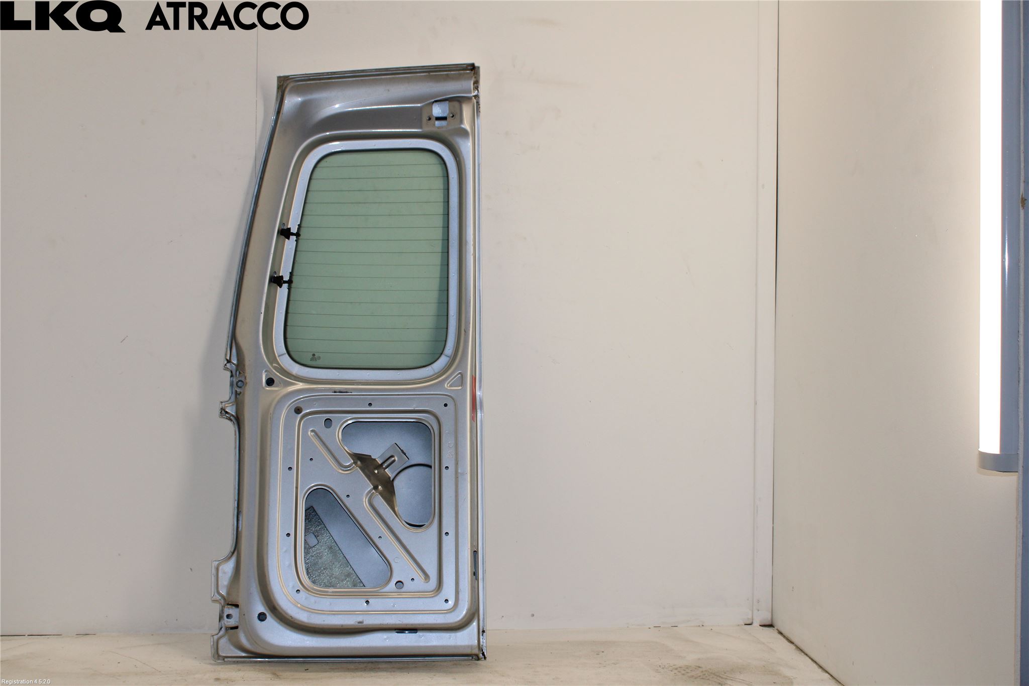 Volkswagen VW CADDY      04-10 Dør Bak Van - Vare Høyre