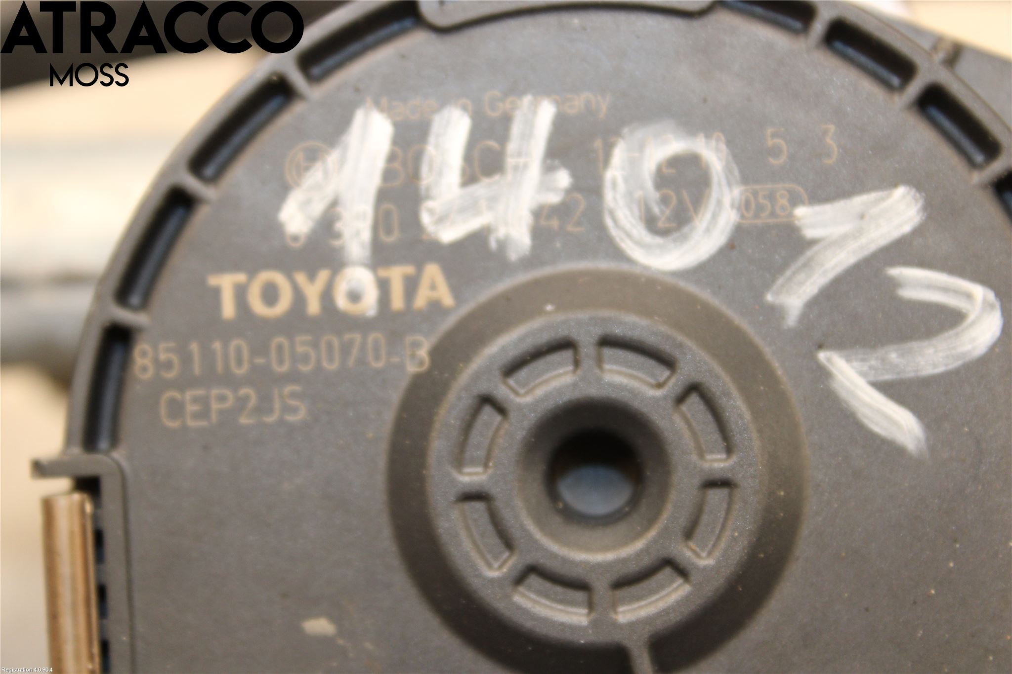 Toyota AVENSIS 09-15 Viskermotor Frontrute