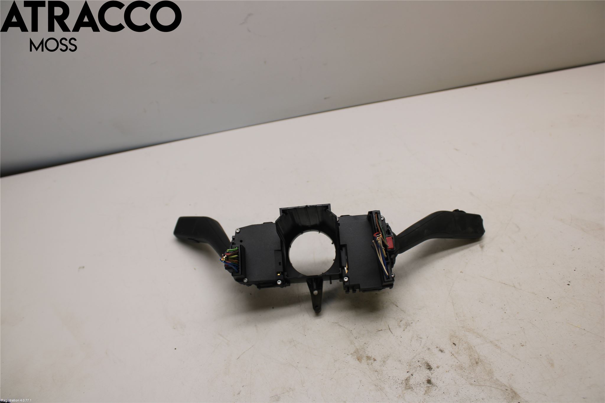 Volkswagen VW UP! / E-UP! Bryter Ratt Kombi H Og V