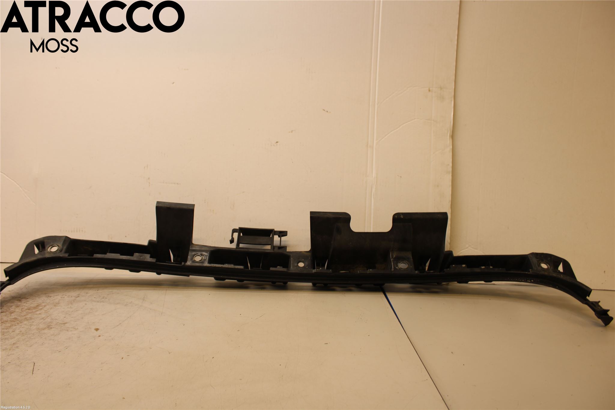 BMW 3 E90/91 SED/TOU 05-12 Støtfanger Bak Midt Del