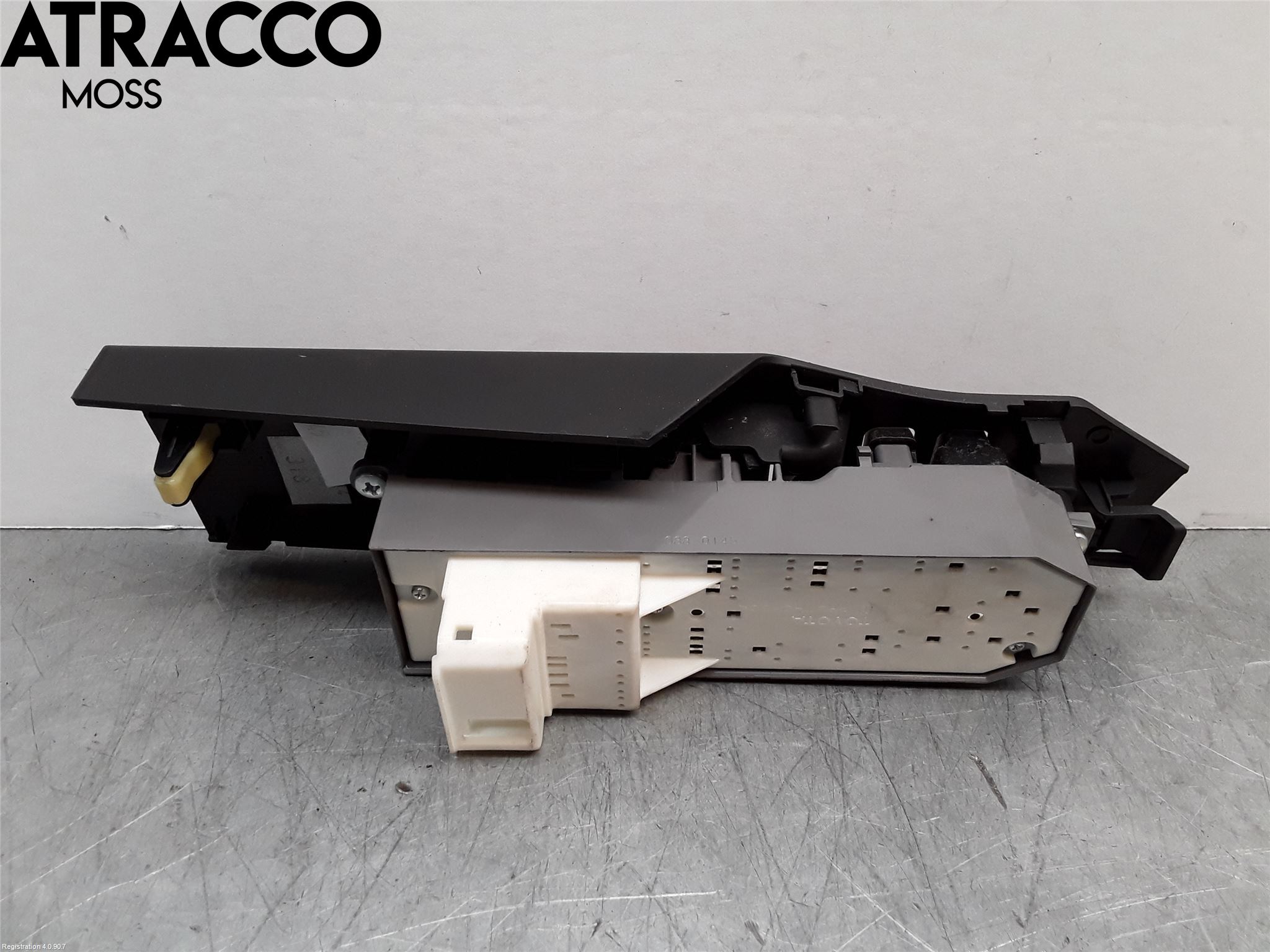 Toyota AURIS 13-19 Bryter Vindusheis