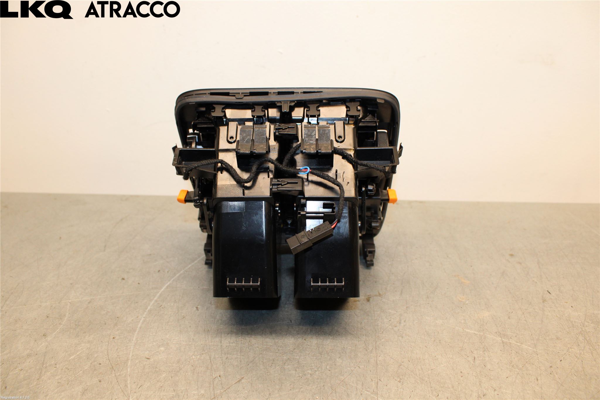 Porsche TAYCAN 20- Dashbord Kanal - Dyse