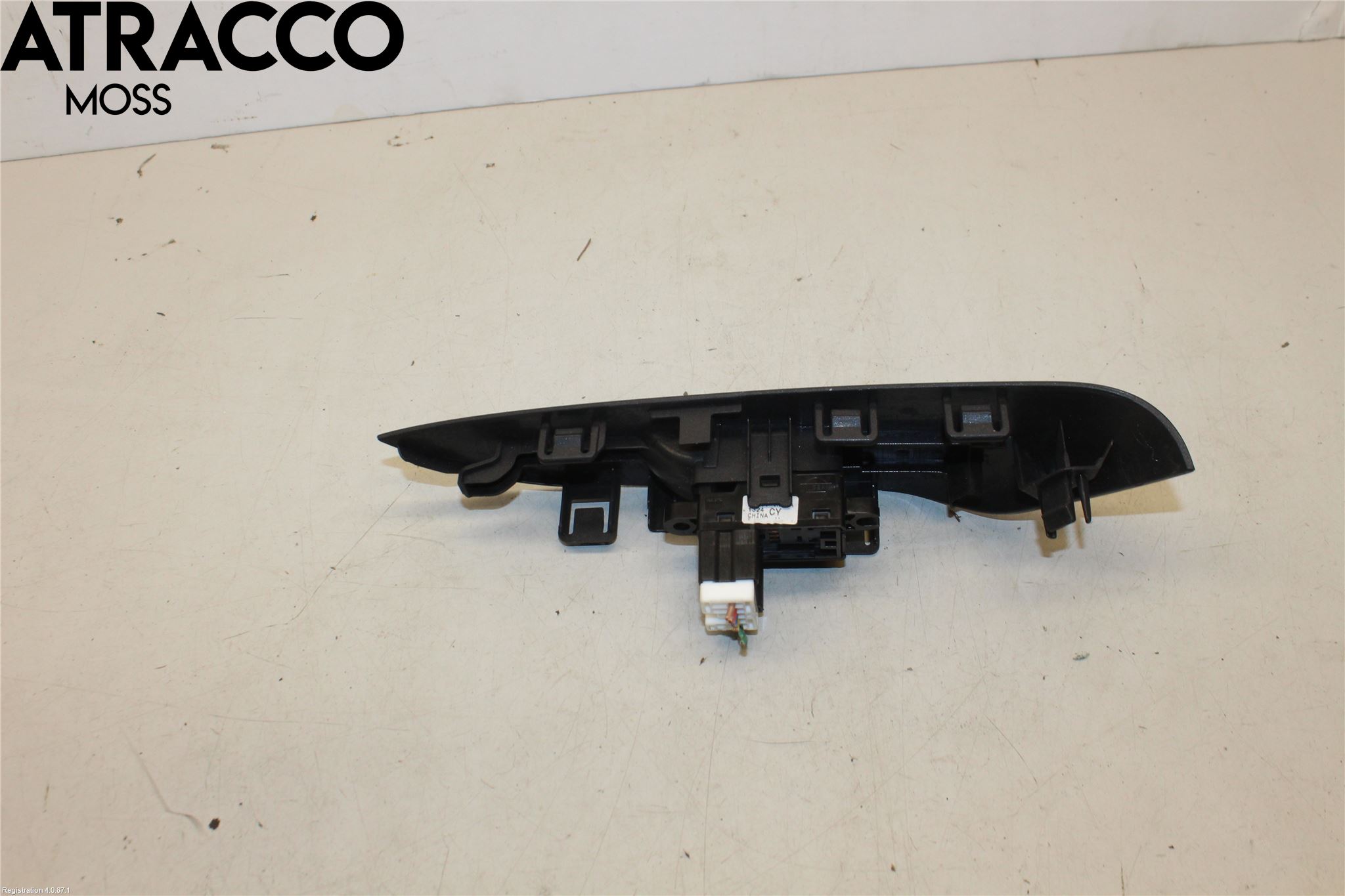 Nissan LEAF 11-17 Bryter Vindusheis