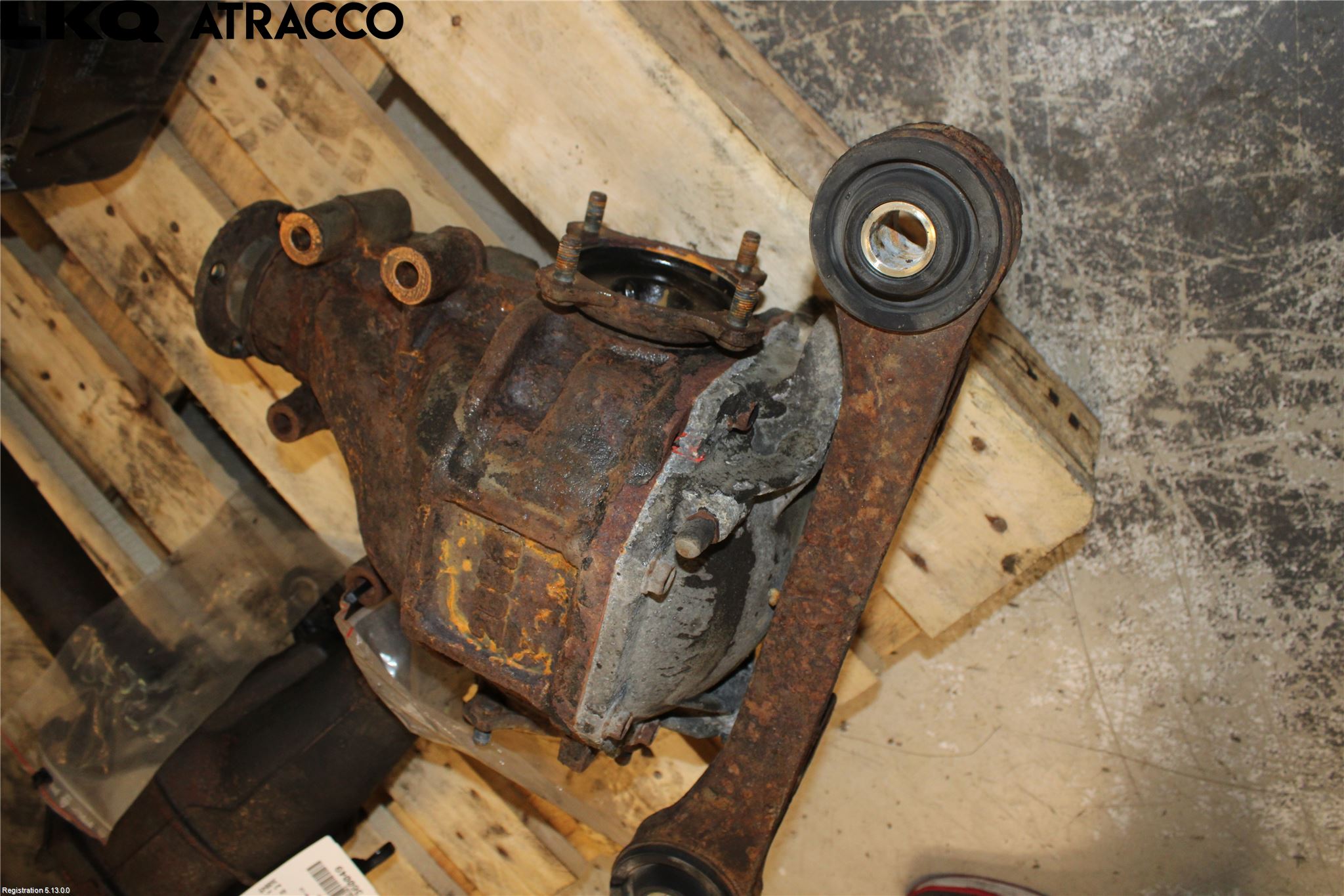 Toyota HI-ACE 06-12 Bakaksel Kardang Bak -Diff