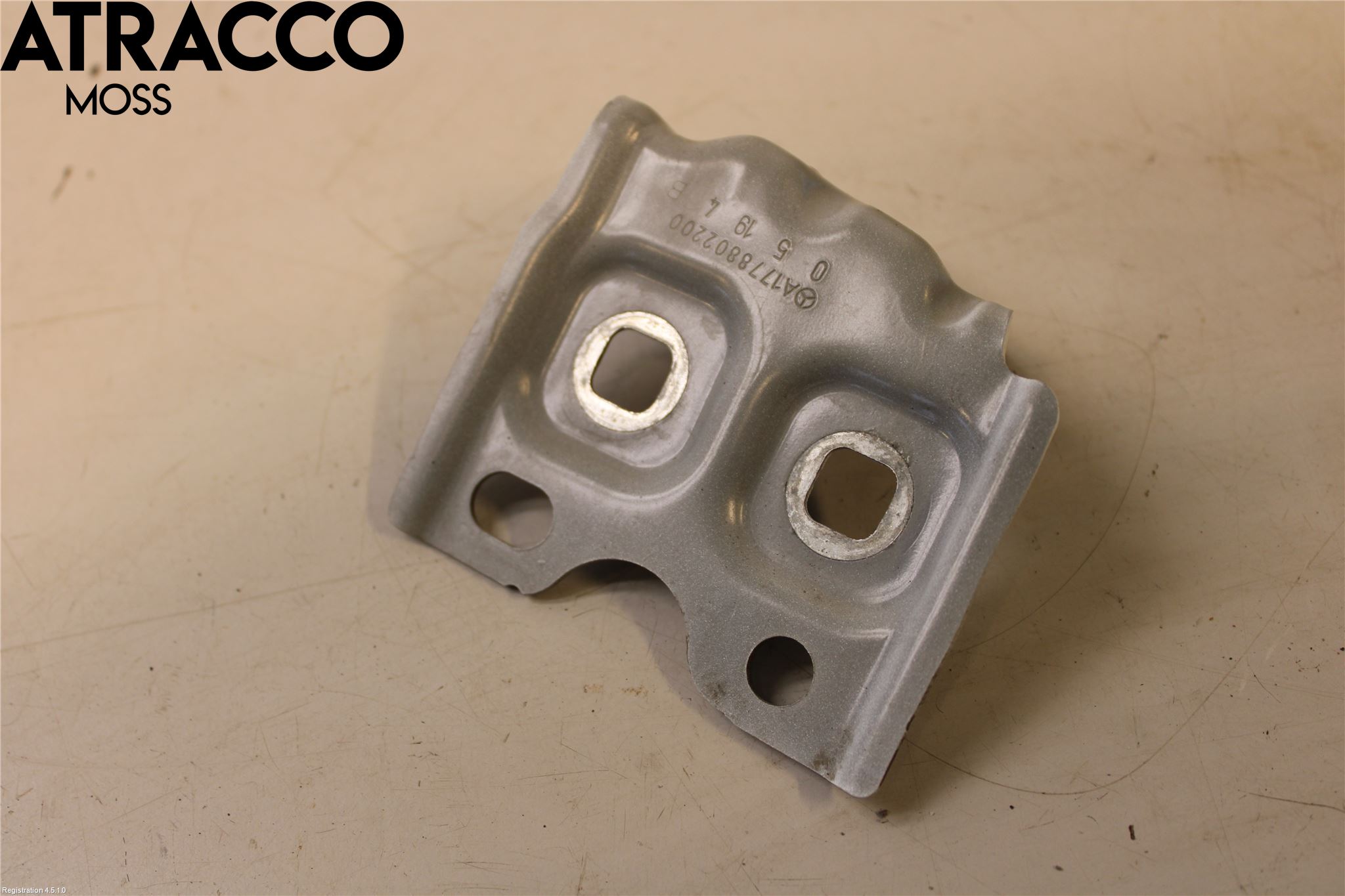 Mercedes-Benz MB A-KLASS (W177) 18- Fenderfeste Foran Høy