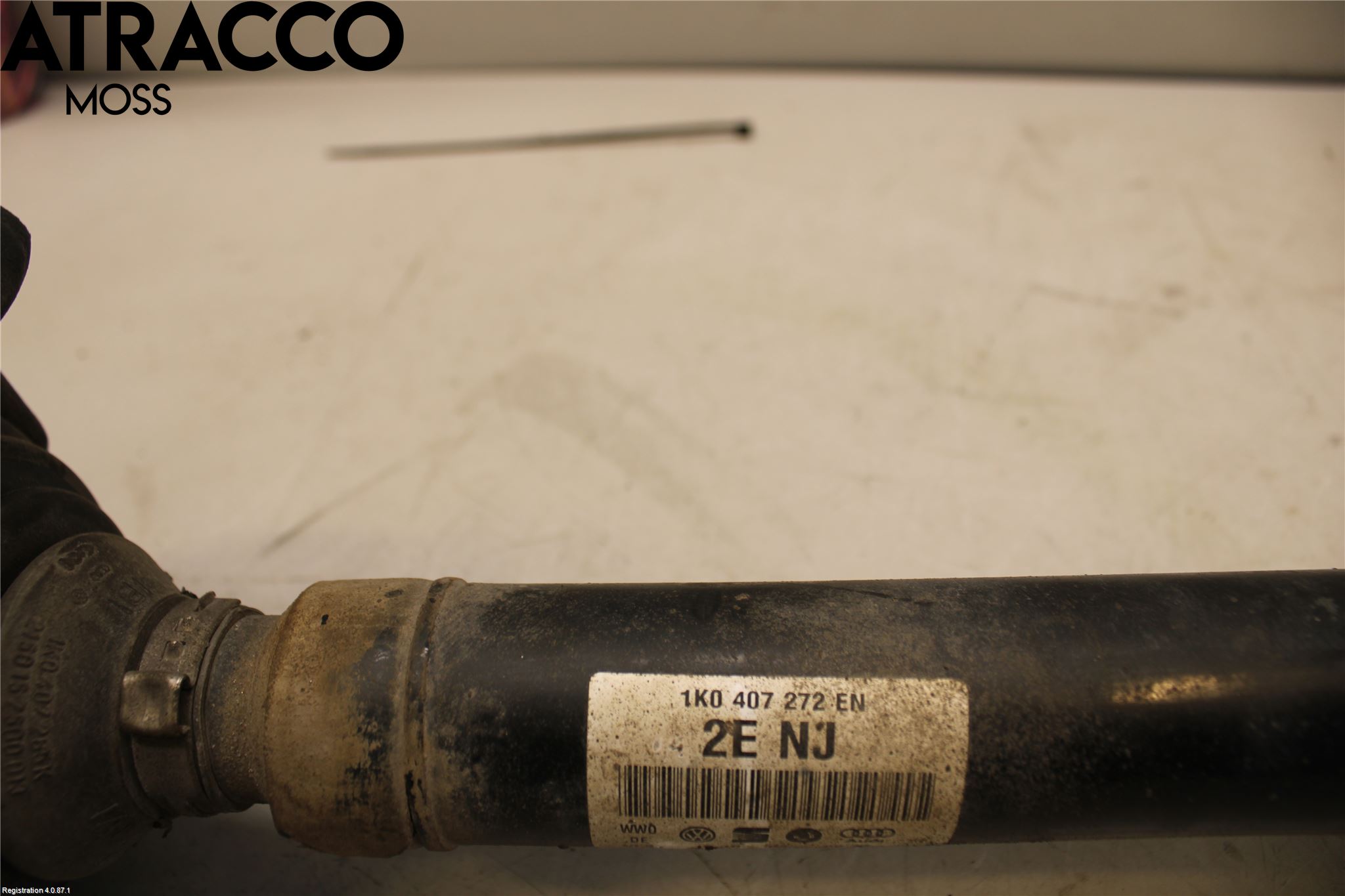 Volkswagen VW TOURAN 03-10 Drivaksel Foran Kompl Høyre