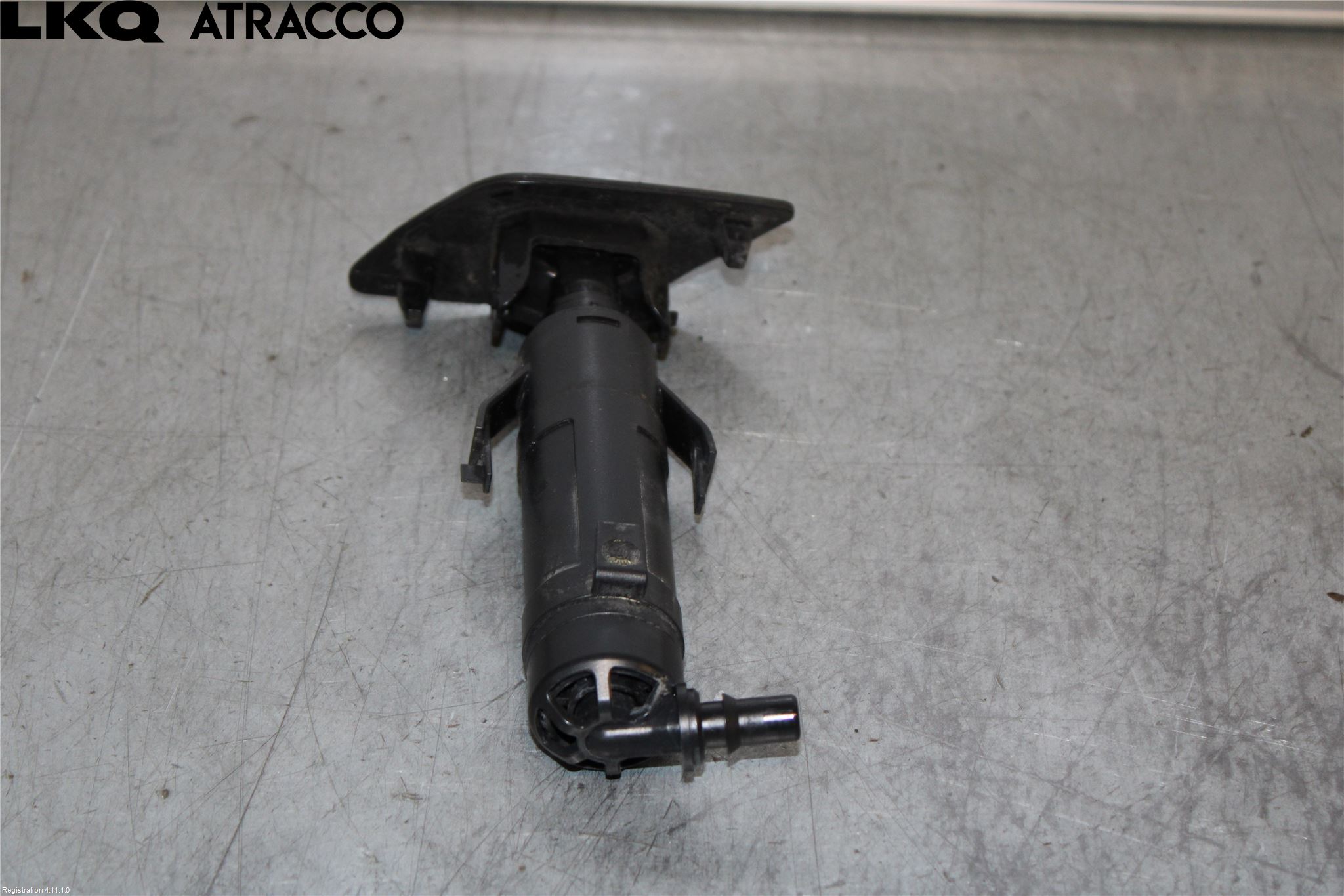 Volkswagen VW TOURAN 10-15 Spylerdyse Frontlykter