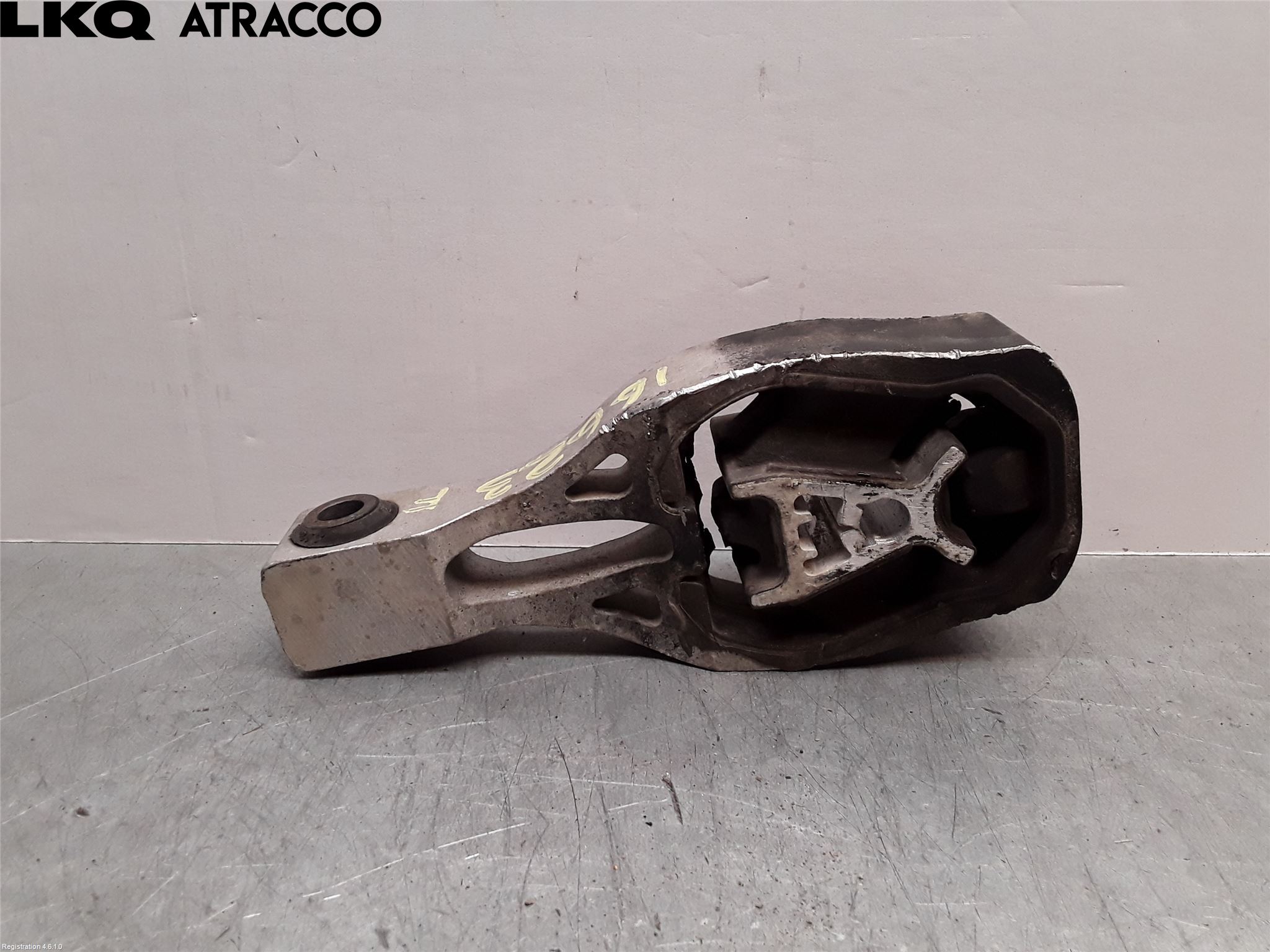 Toyota PROACE CITY 20- Motor Feste Gummi