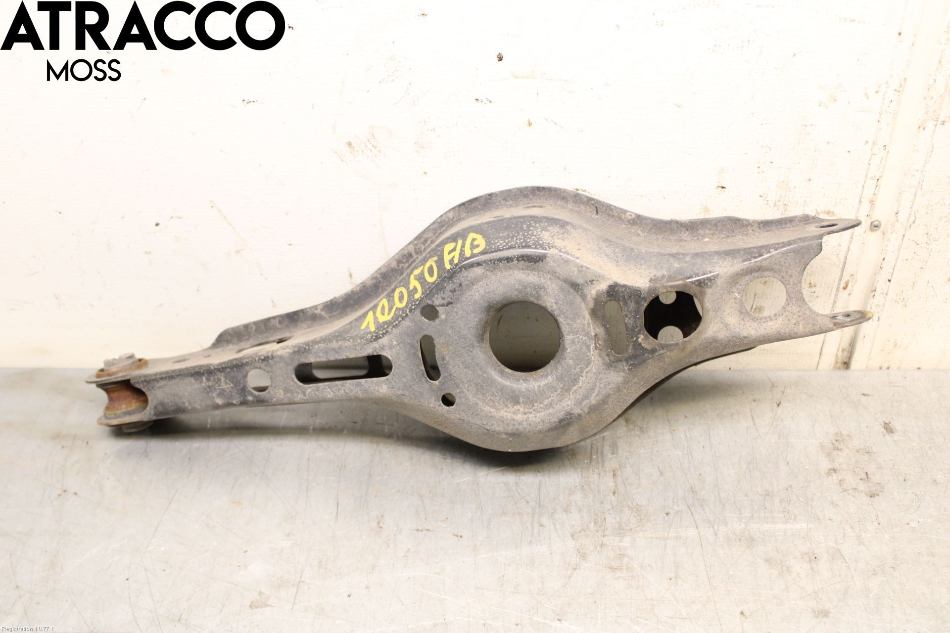 Toyota COROLLA 19- Bærearm Bak Høyre