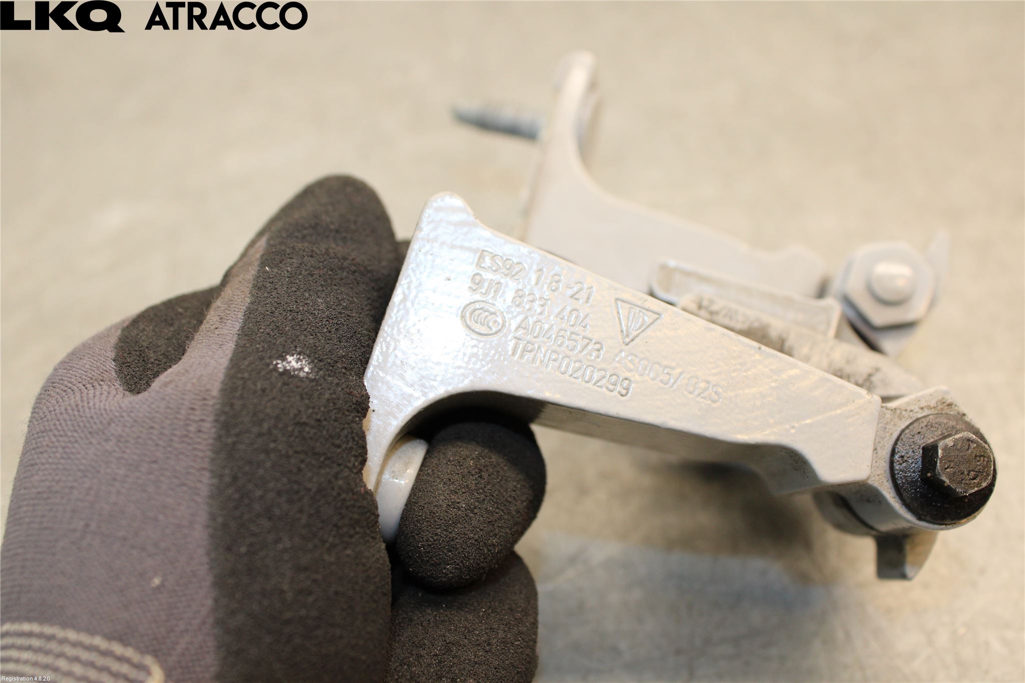 Porsche TAYCAN 20- Dørhengsel