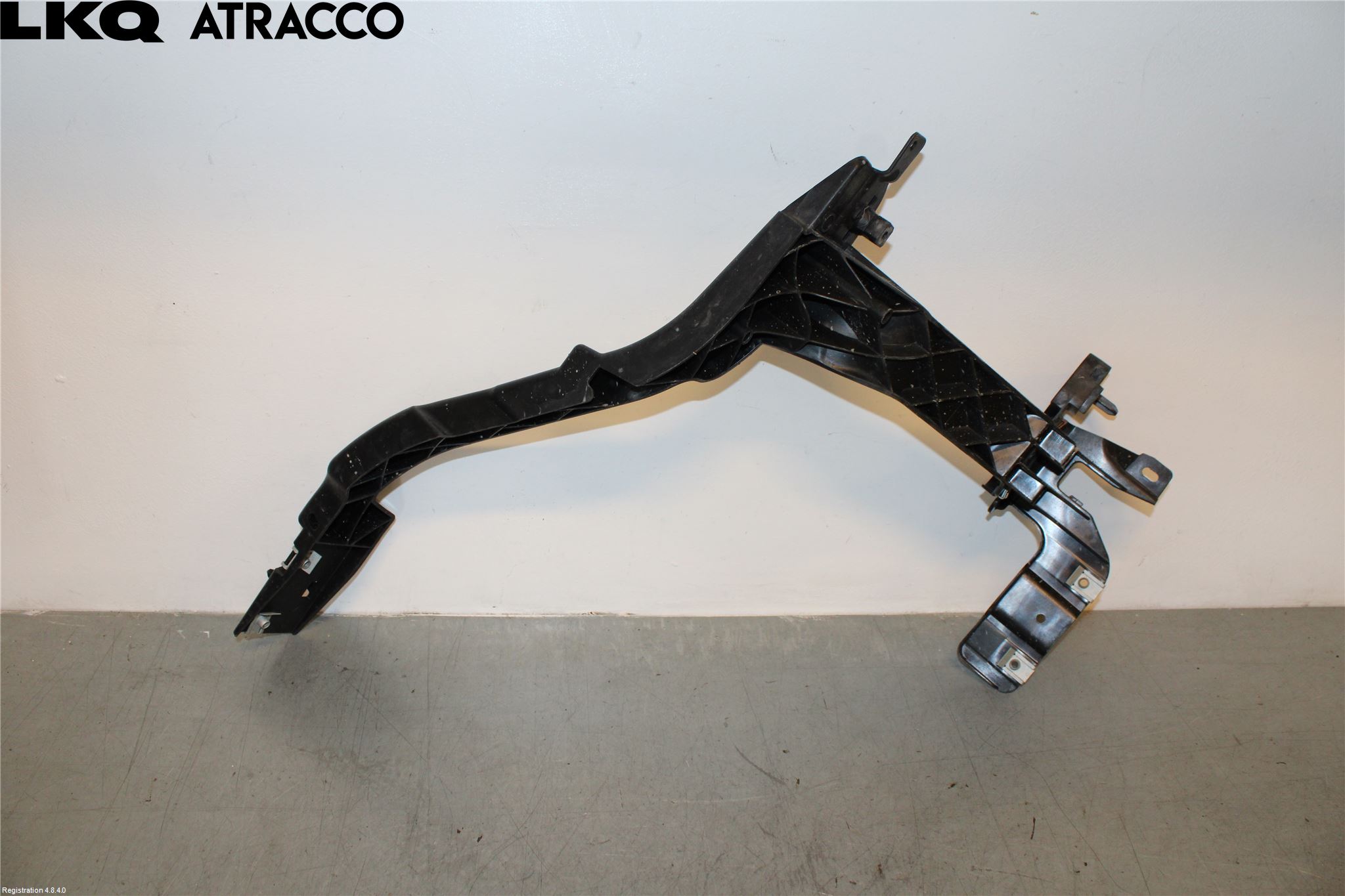 Jaguar I-PACE 18- Frontlykt Holder-Feste