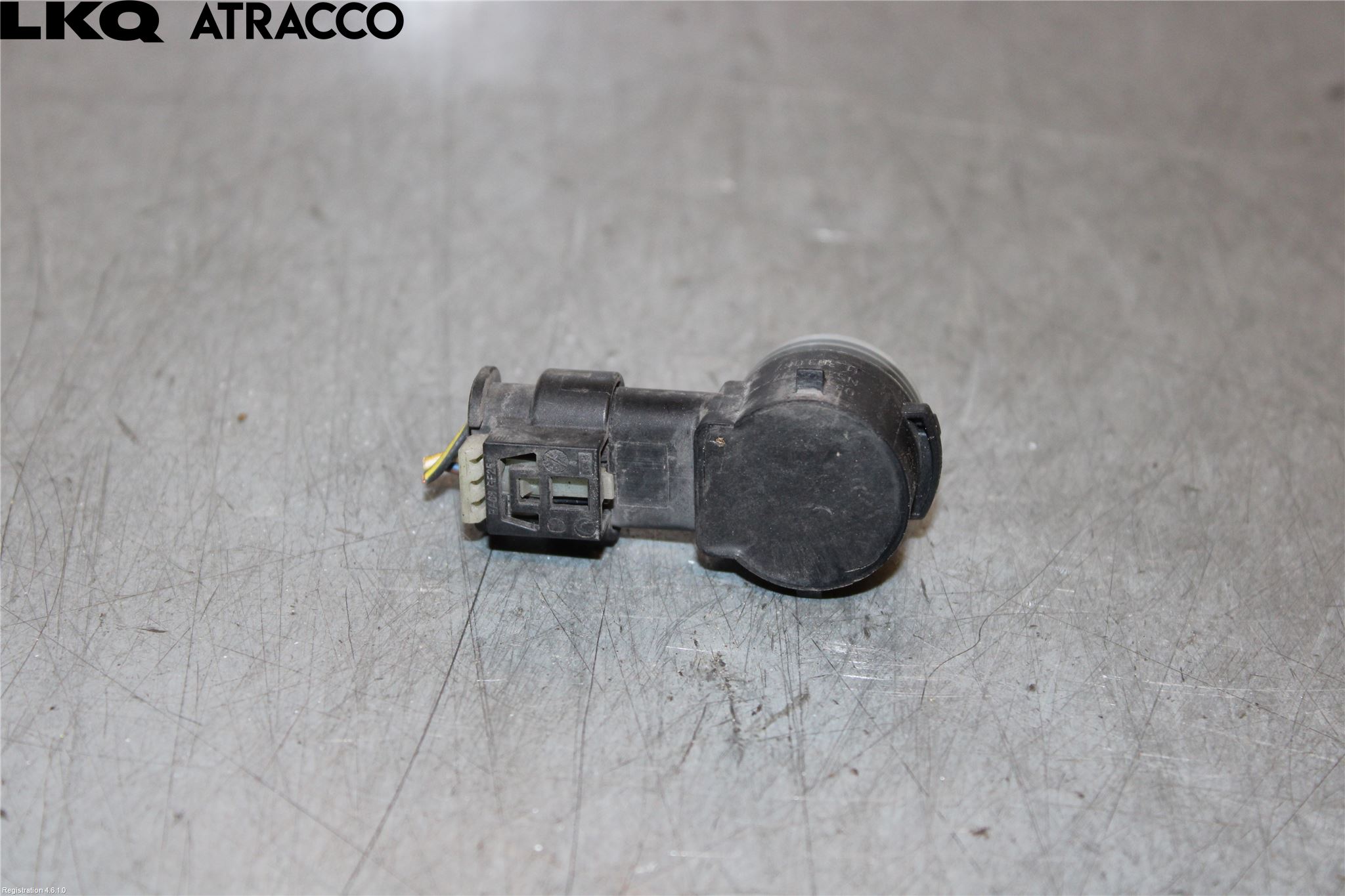 Mercedes-Benz MB C-KLASS (W205) 14-21 Sensor Parkering Front