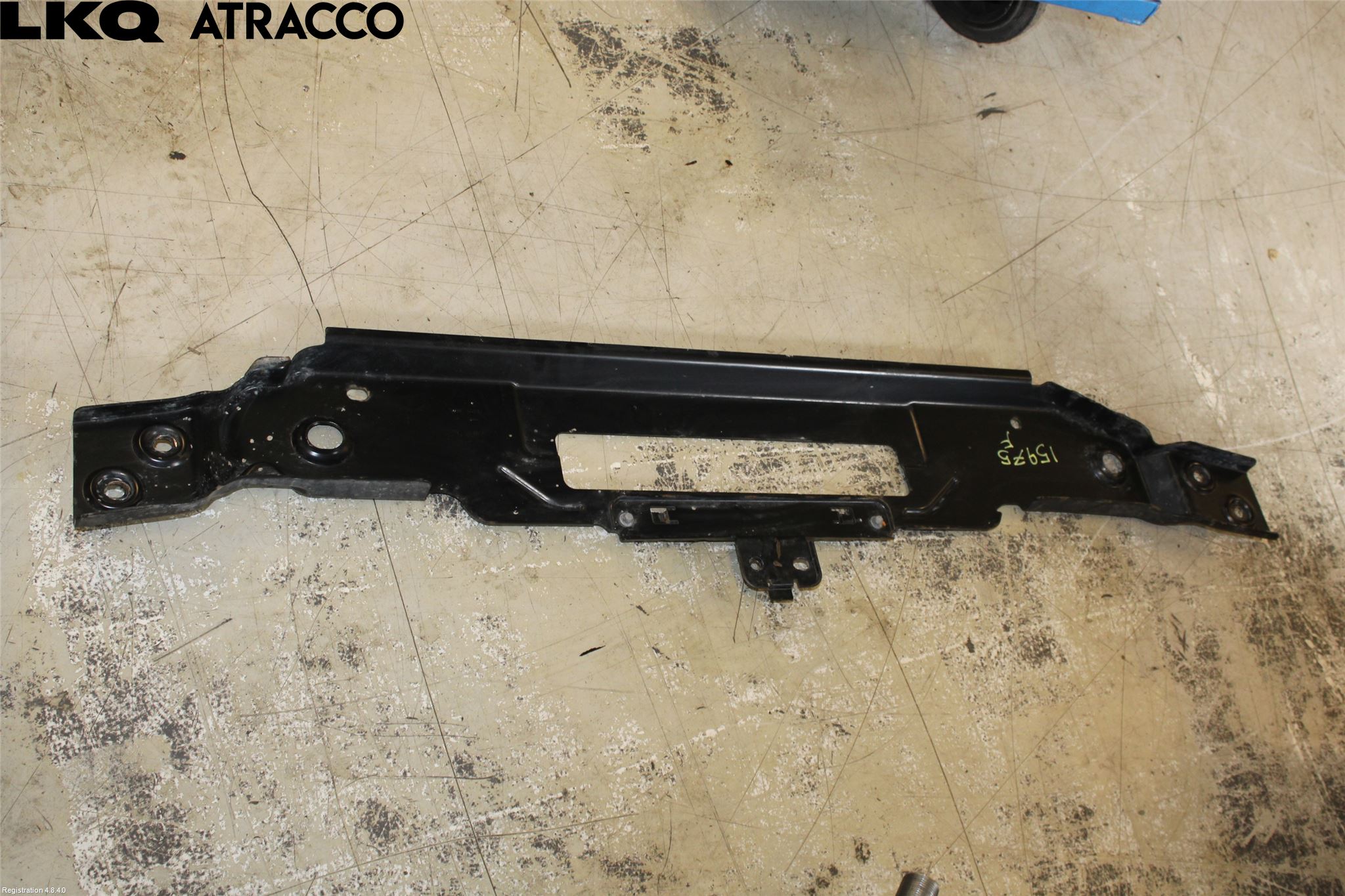 Ford E-TRANSIT SKÅP/BUSS 22- Radiator Feste - Ramme - Bjelk