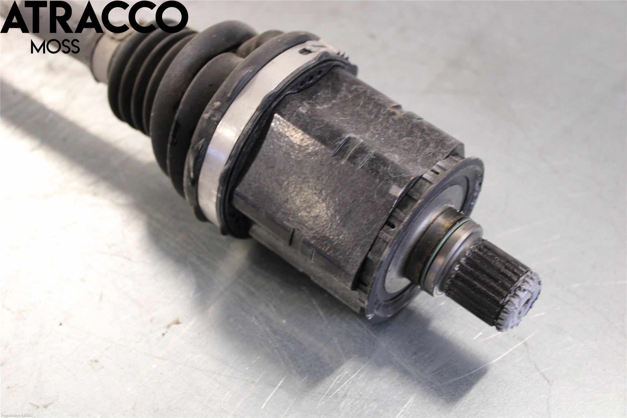 Porsche TAYCAN 20- Drivaksel Foran Kompl Høyre